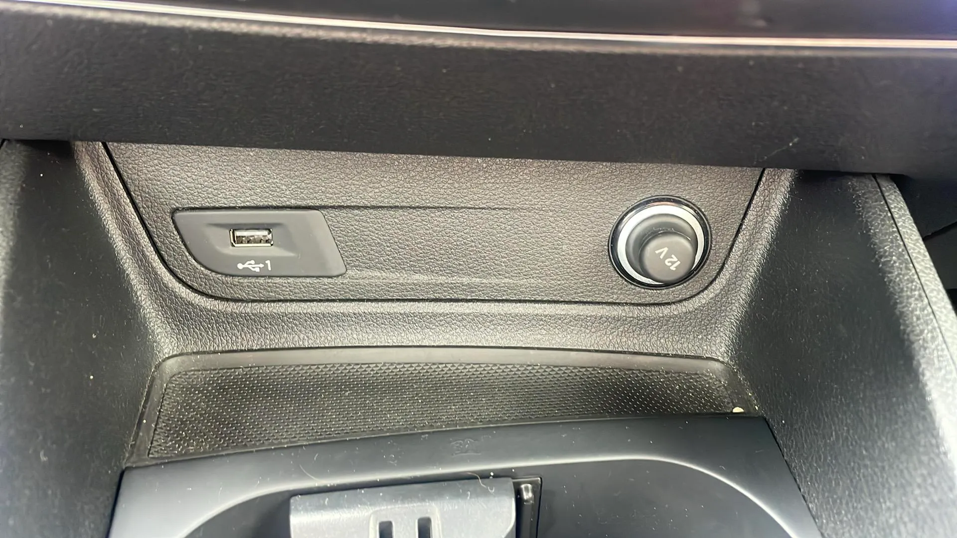 Audi Q2 Advanced 30 TFSI - foto 25