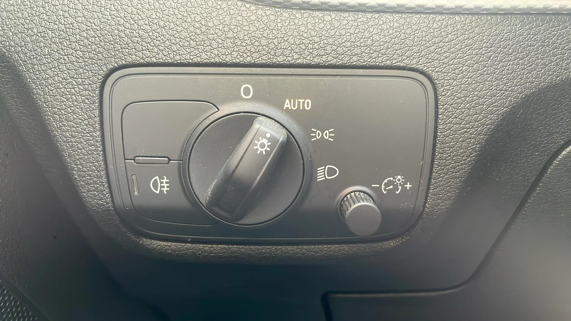 Audi Q2 Advanced 30 TFSI - foto 34