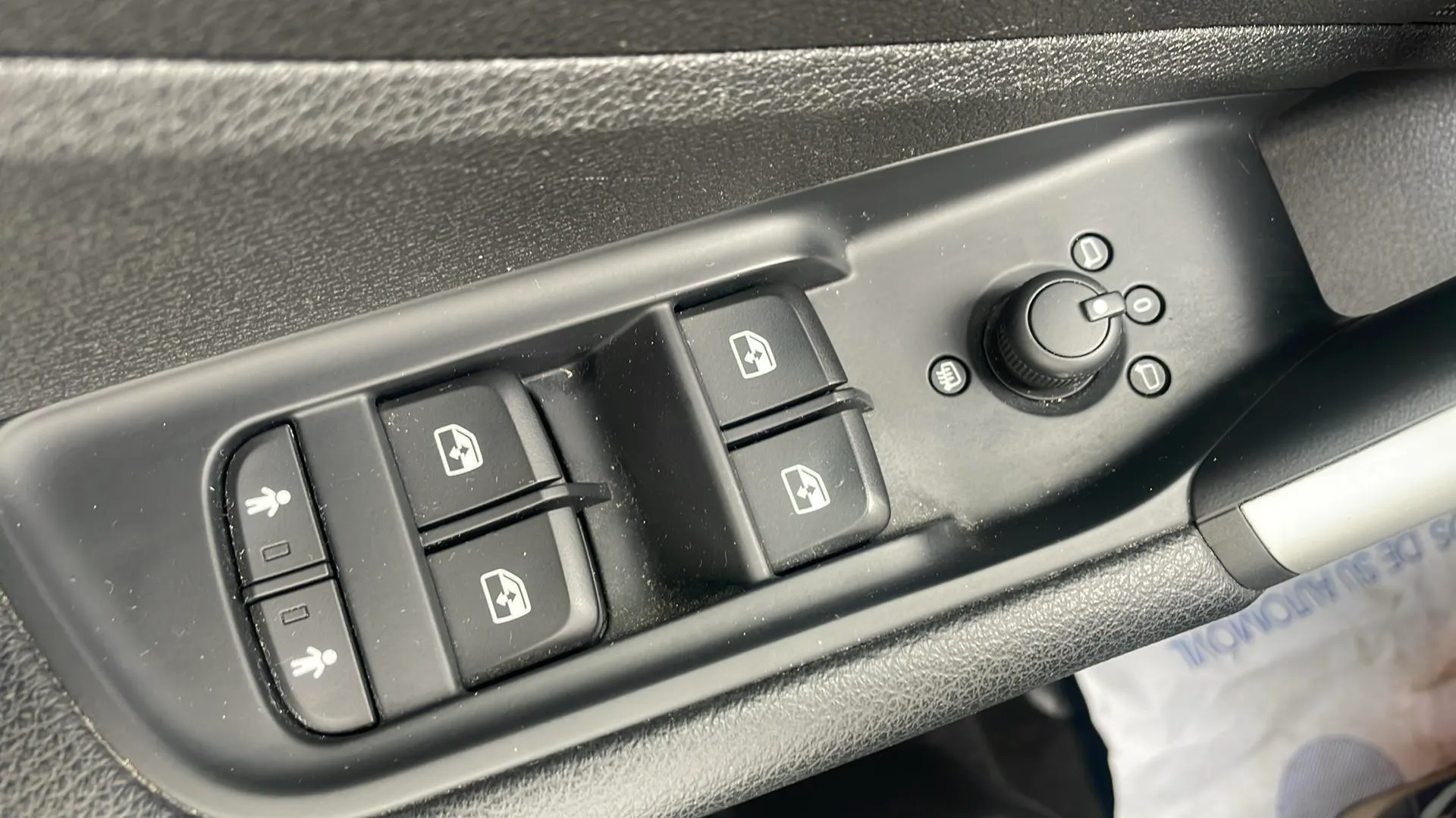 Audi Q2 Advanced 30 TFSI - foto 35