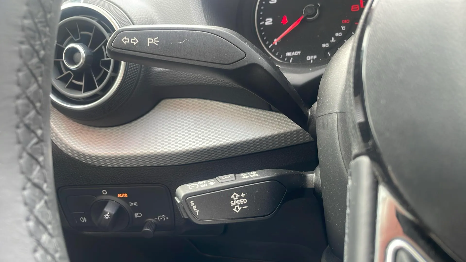 Audi Q2 Advanced 30 TFSI - foto 31