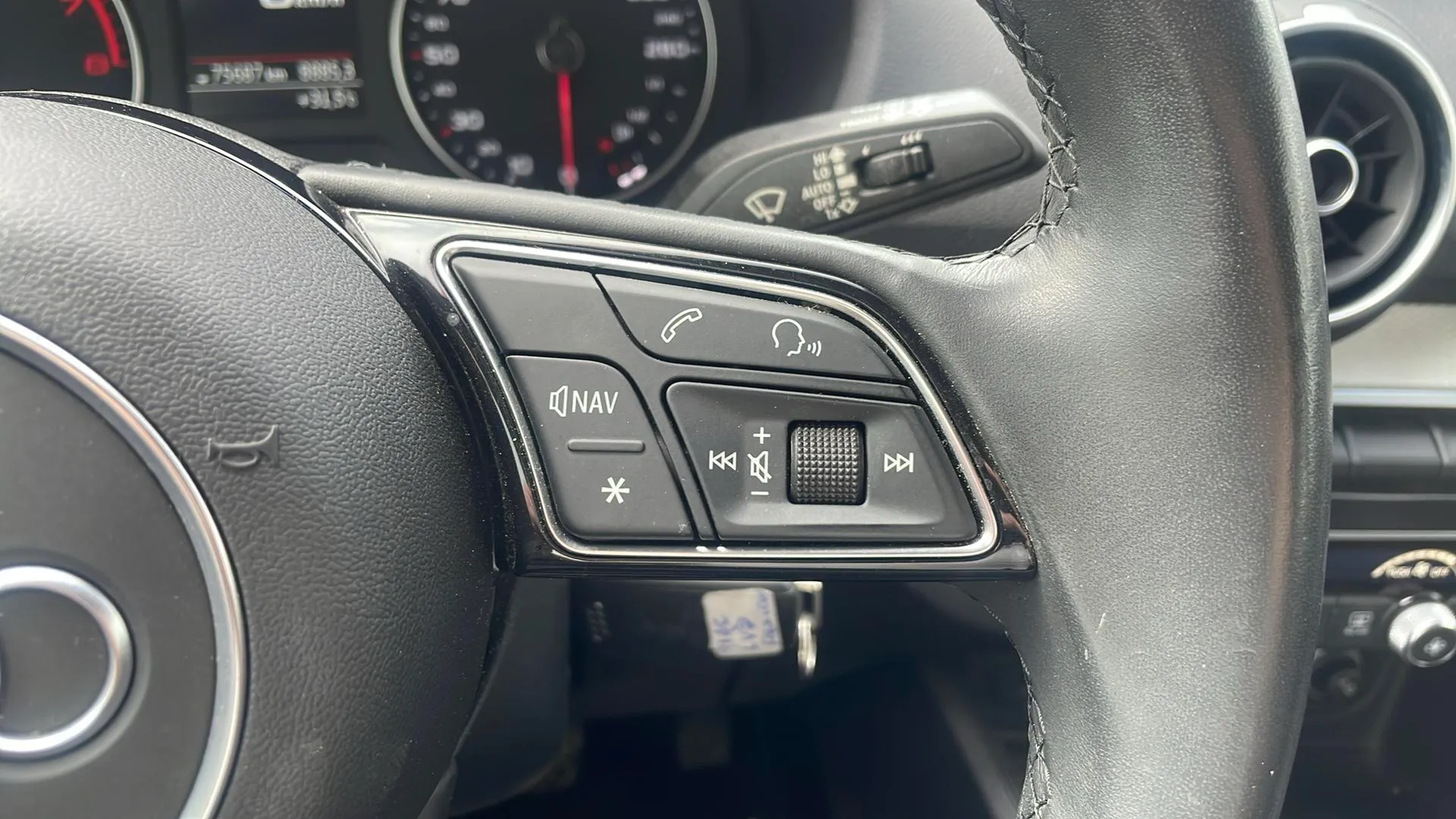 Audi Q2 Advanced 30 TFSI - foto 32