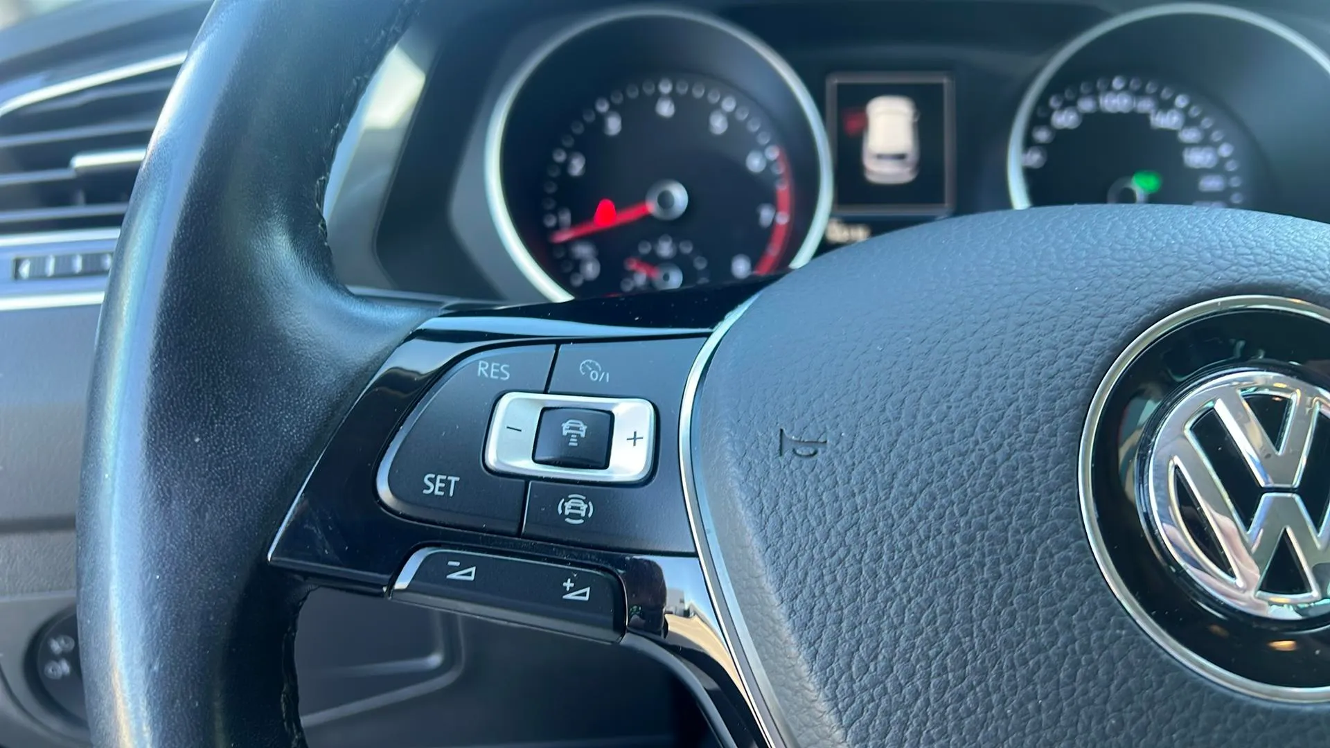 Volkswagen Tiguan R-Line 1.5 TSI DSG - foto 11