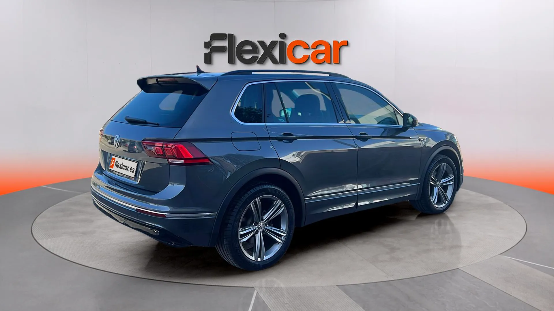 Volkswagen Tiguan R-Line 1.5 TSI DSG - foto 3