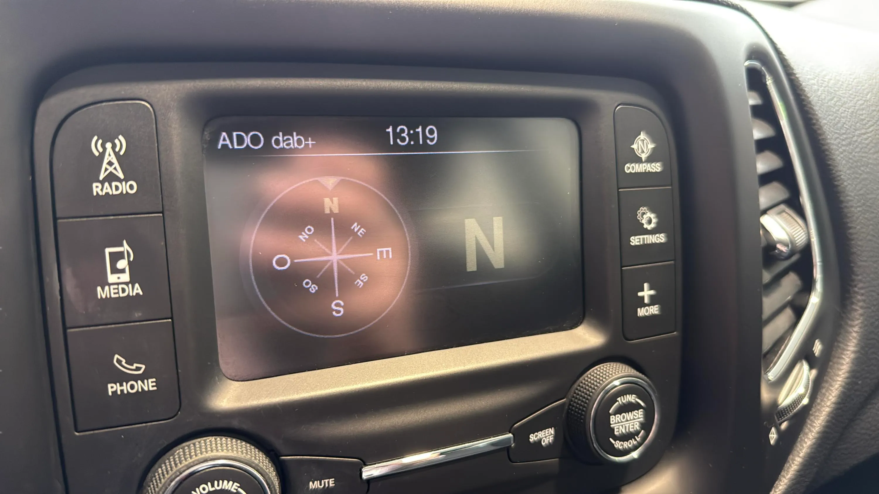 Jeep Compass 1.4 Mair Sport 4x2 - foto 14
