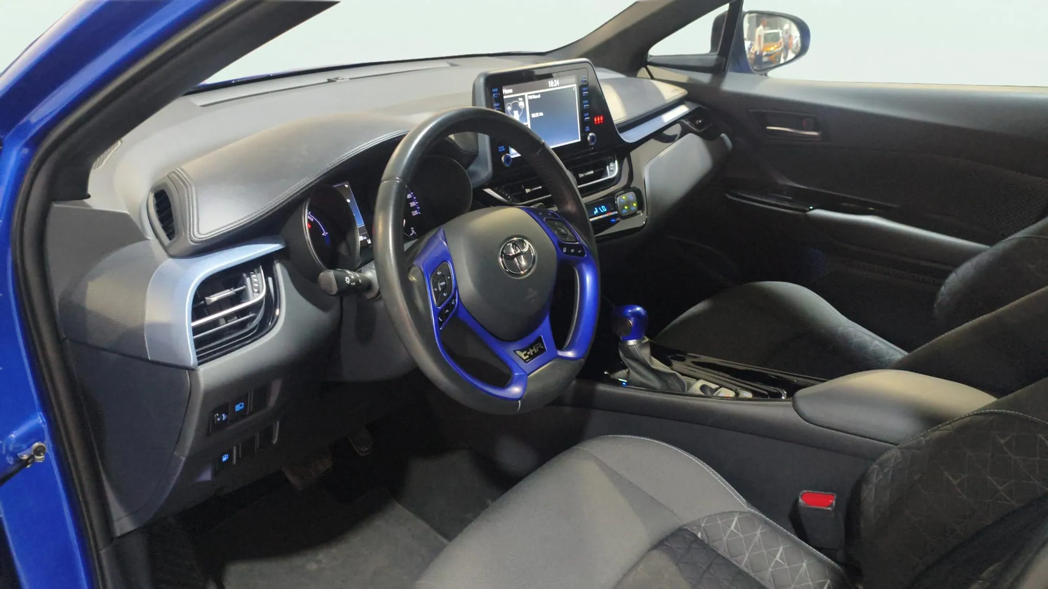 Toyota C-HR 1.8 125H Advance - foto 6