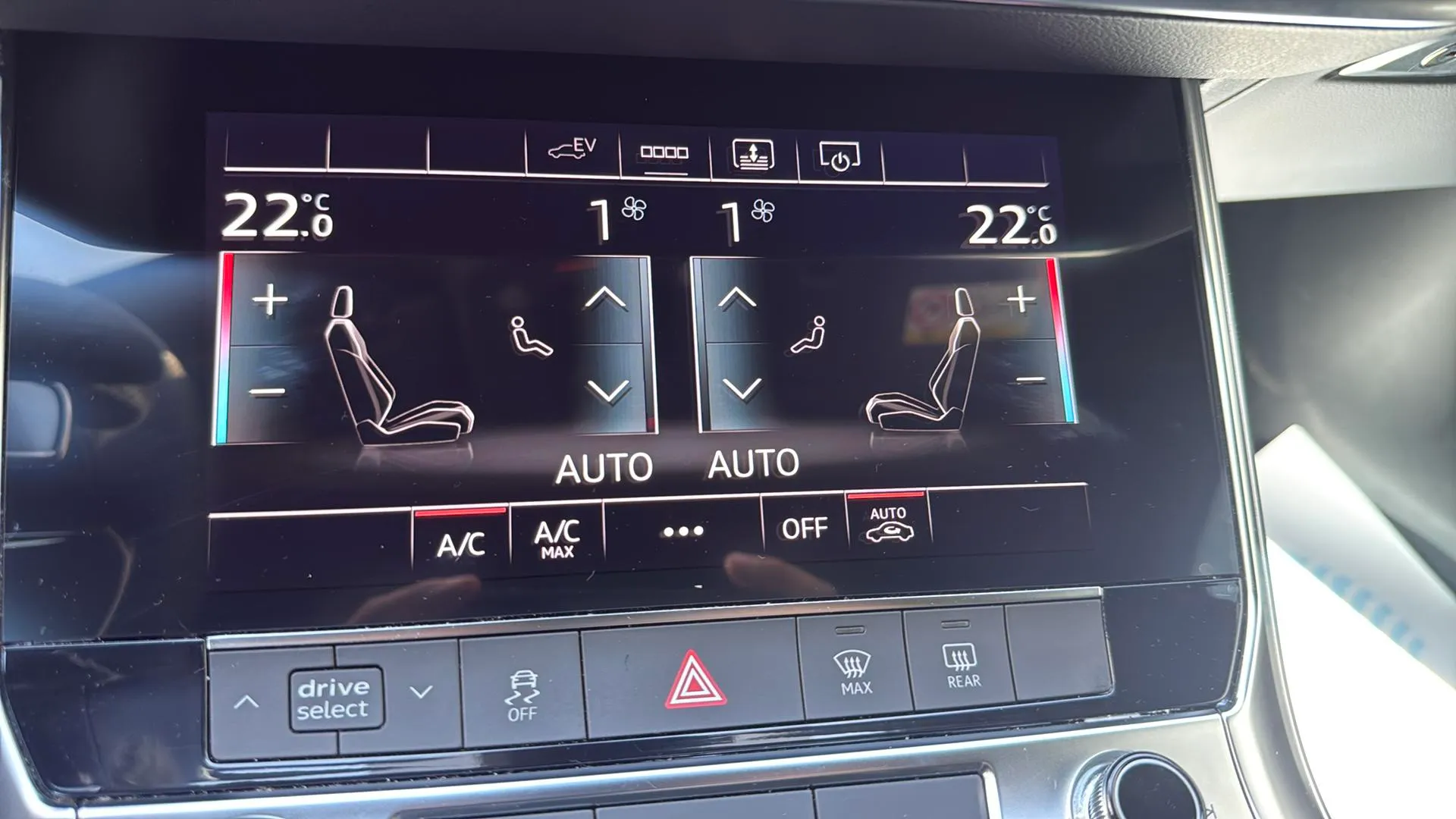 Audi A6 Competition 55 TFSIe quattro S tronic - foto 17
