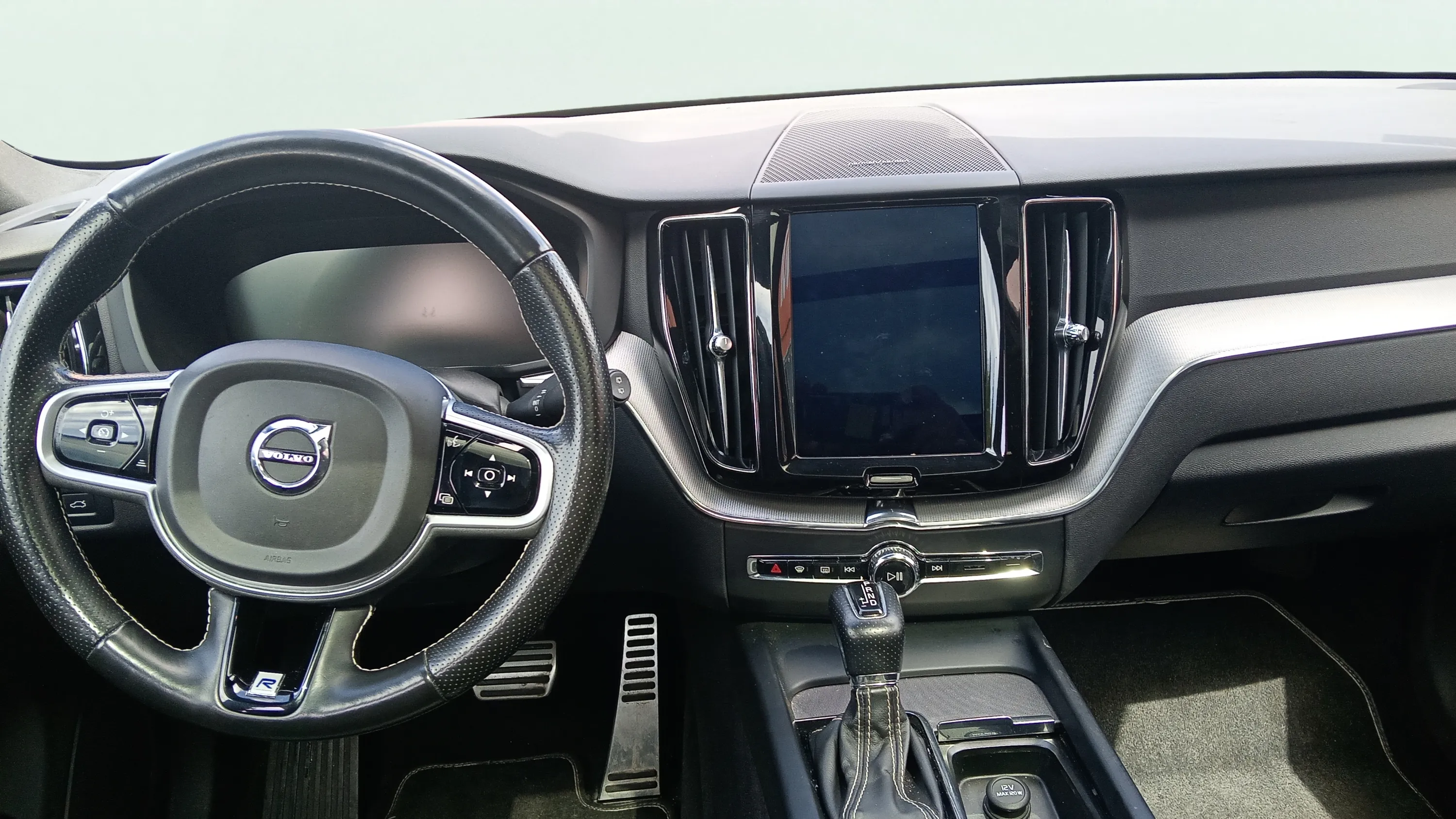 Volvo XC60 2.0 D4 AWD Momentum - foto 9