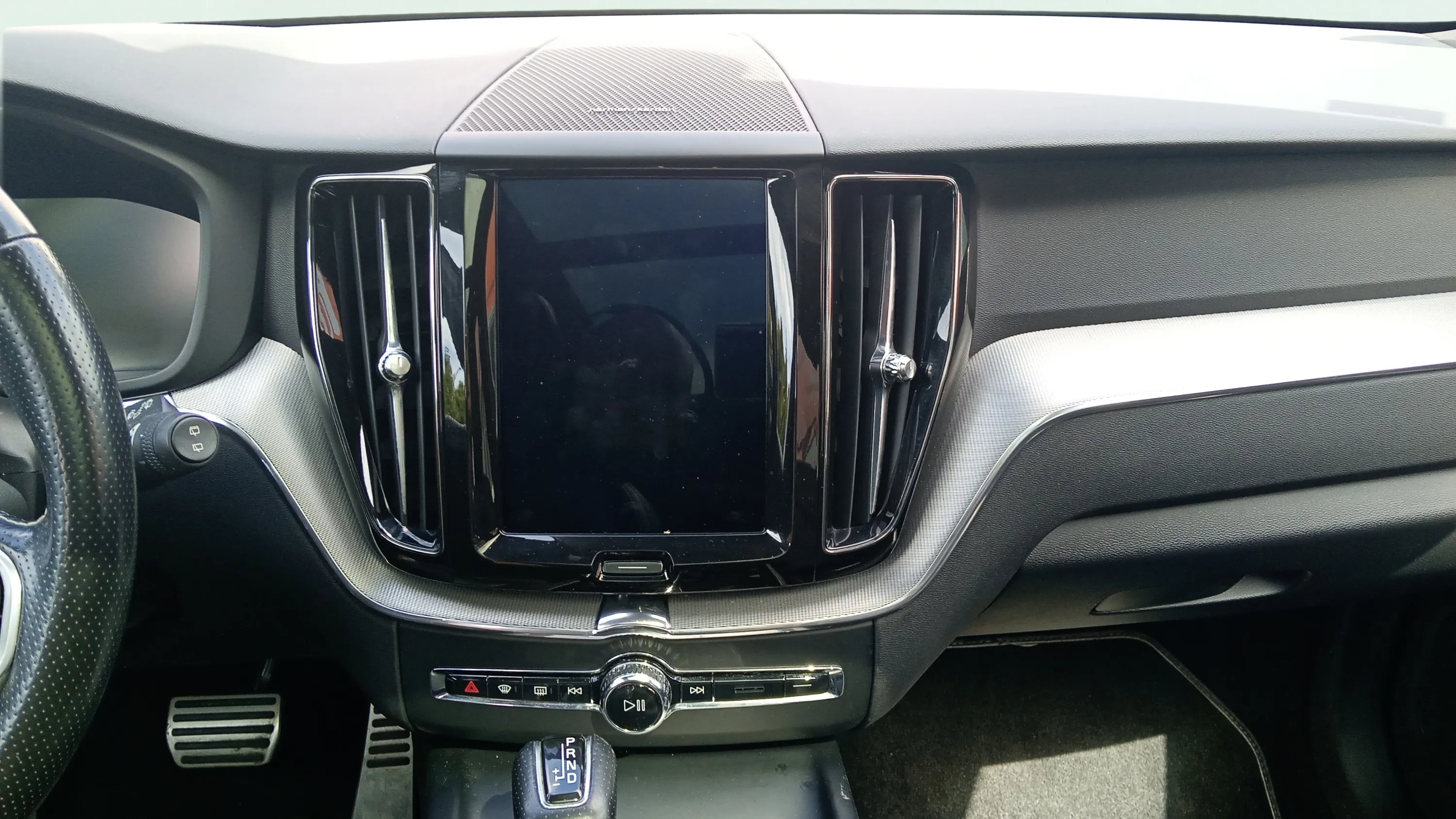 Volvo XC60 2.0 D4 AWD Momentum - foto 11