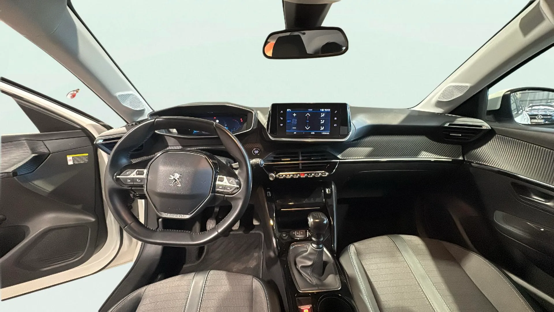 Peugeot 208 Signature 1.2L PureTech - foto 10