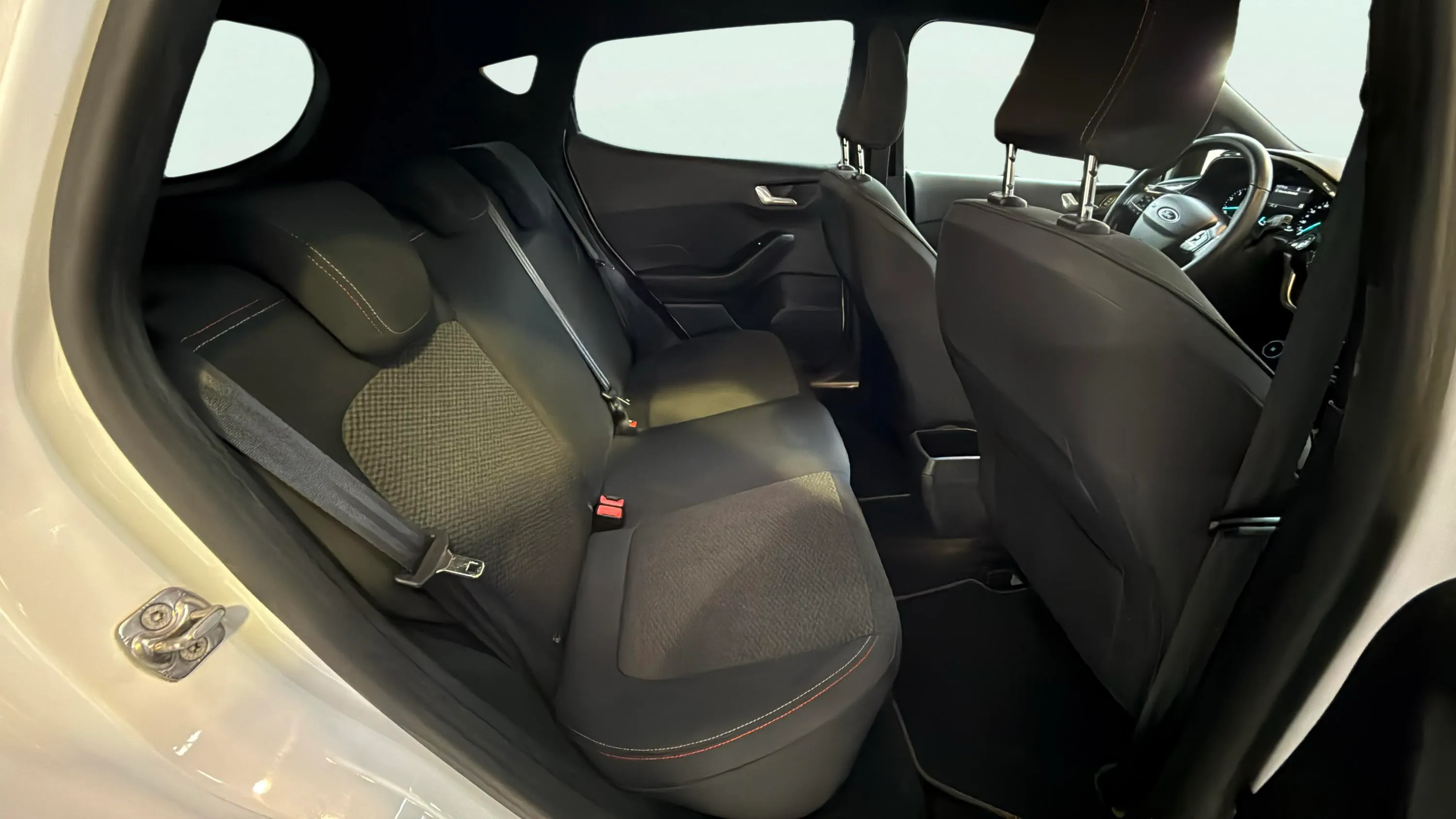 Ford Fiesta 1.0 EcoBoost ST-Line - foto 18