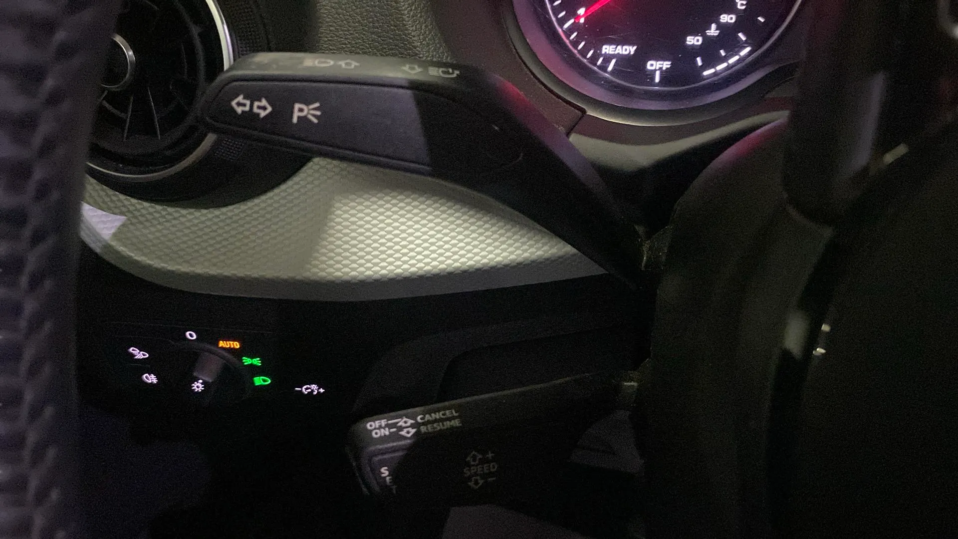 Audi Q2 Design 30 TFSI - foto 18