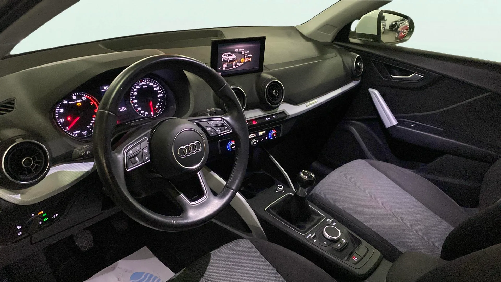 Audi Q2 Design 30 TFSI - foto 10