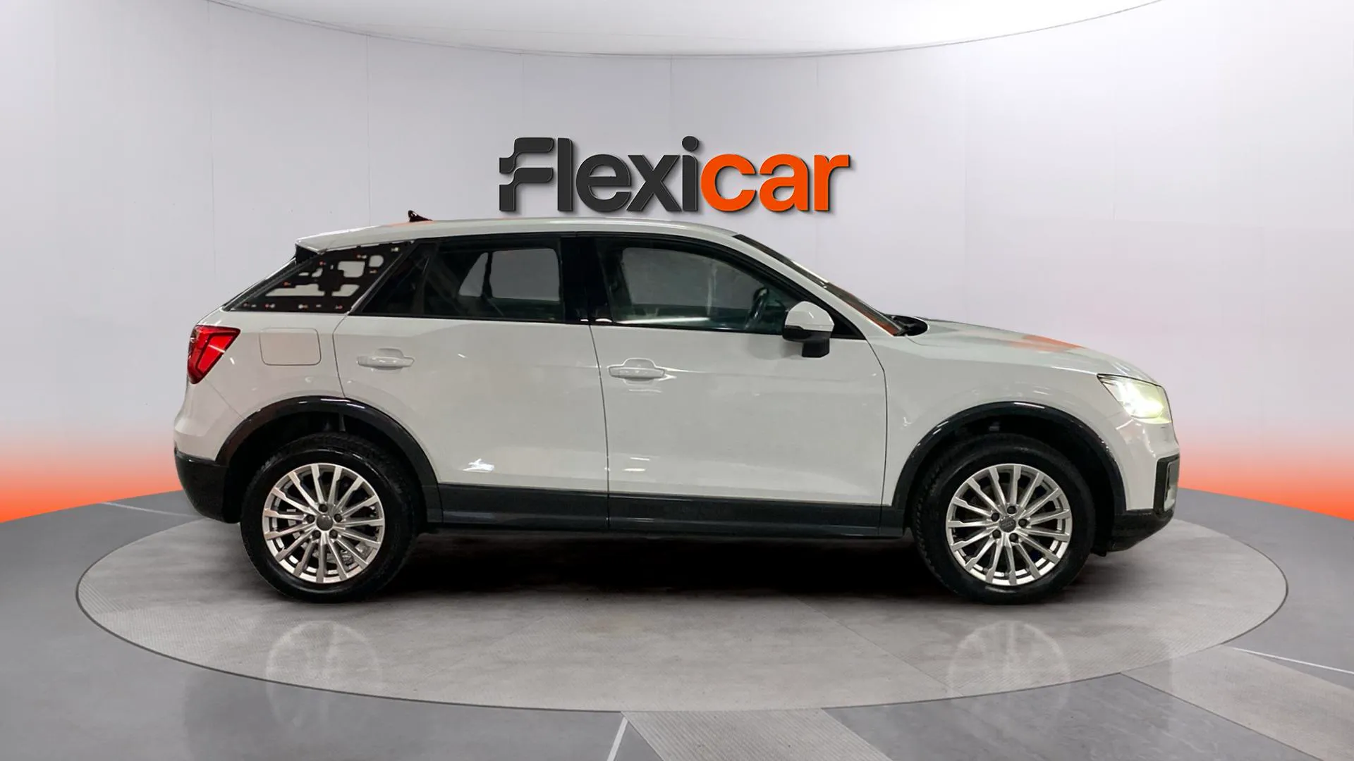 Audi Q2 Design 30 TFSI - foto 4