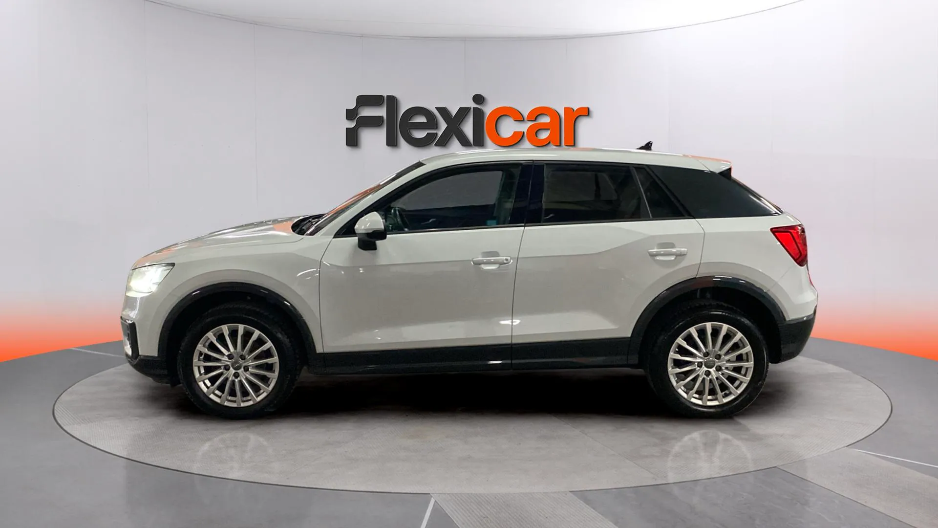 Audi Q2 Design 30 TFSI - foto 5