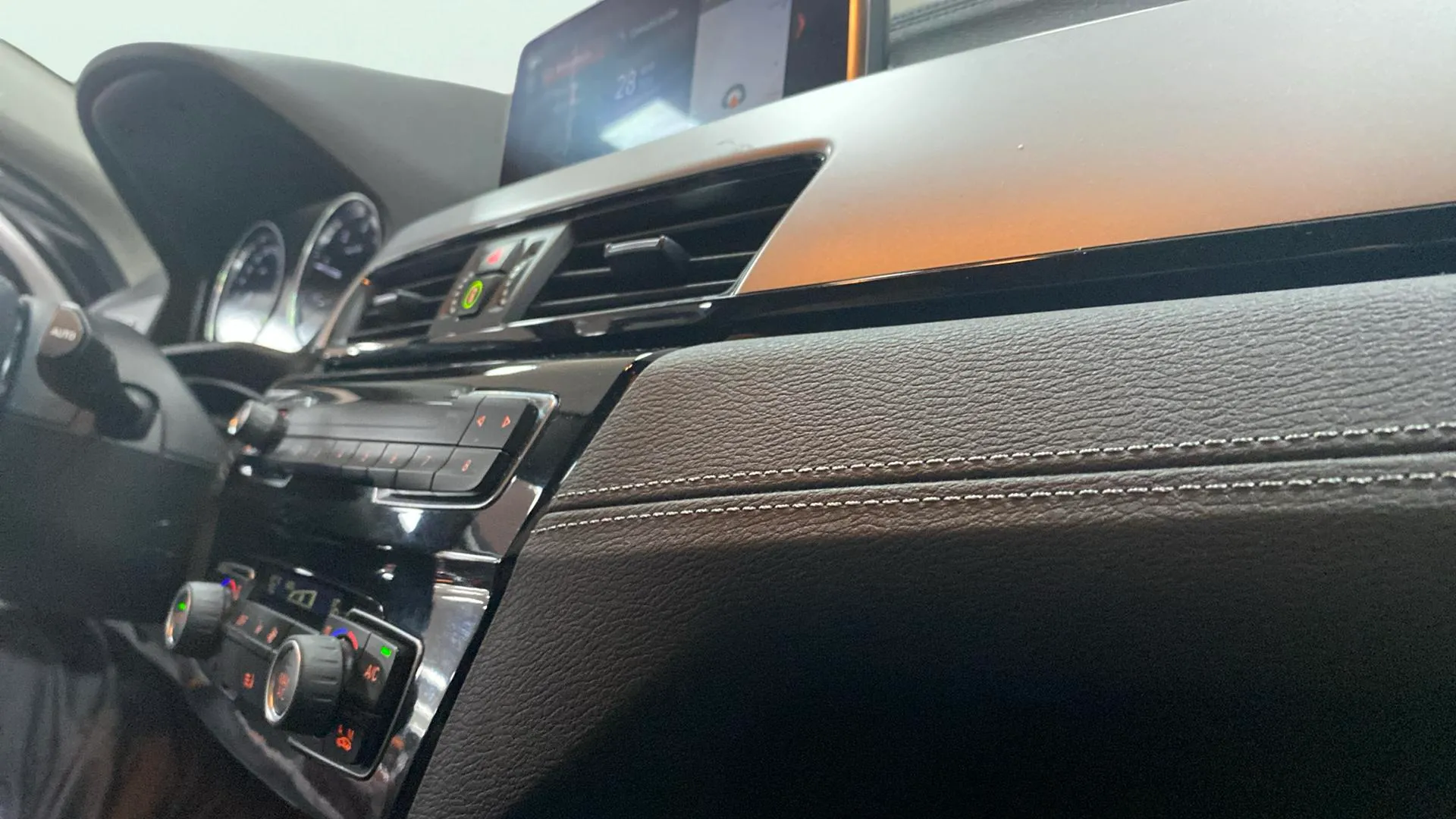 BMW X2 sDrive18d - foto 16