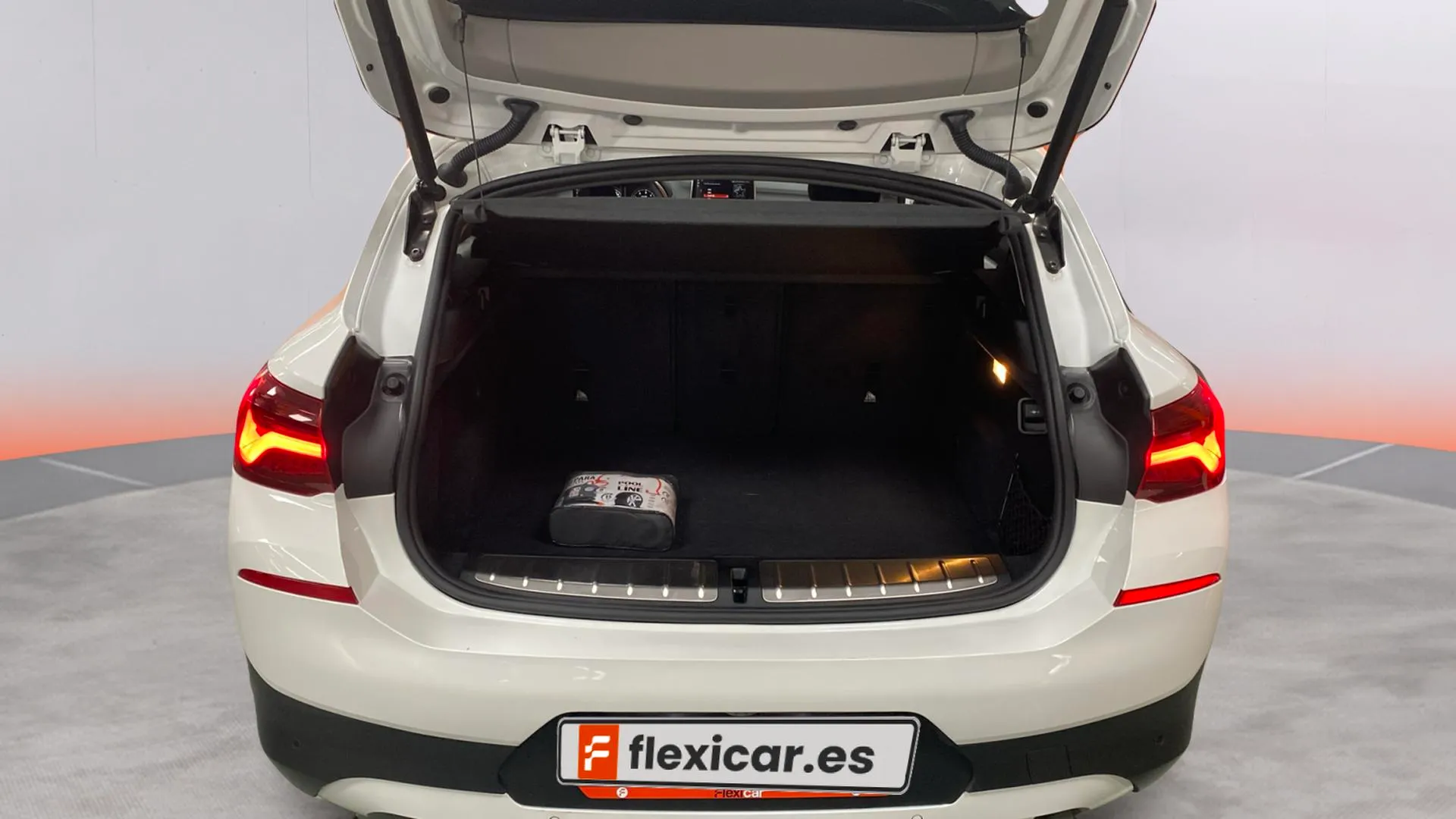 BMW X2 sDrive18d - foto 22