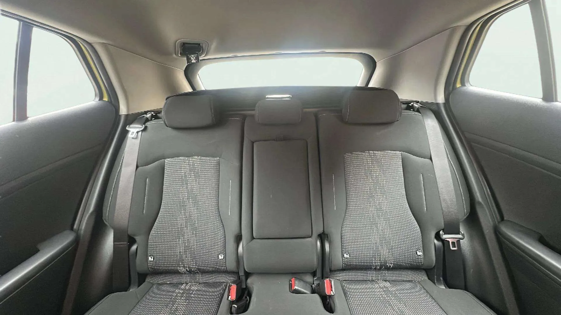 Kia Sportage 1.6 T-GDi Drive 4x2 - foto 19