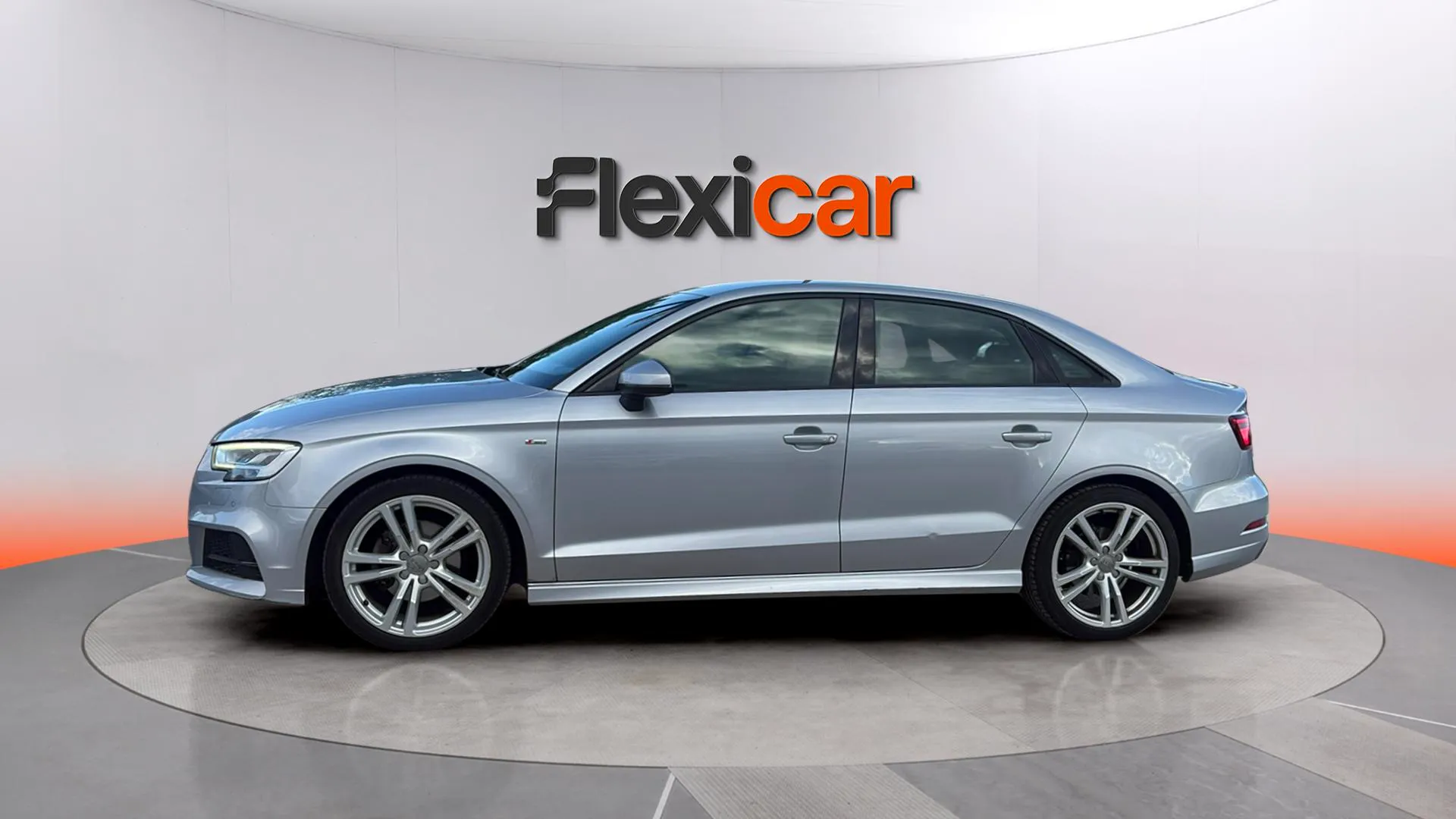 Audi A3 30 TFSI Sedan - foto 4