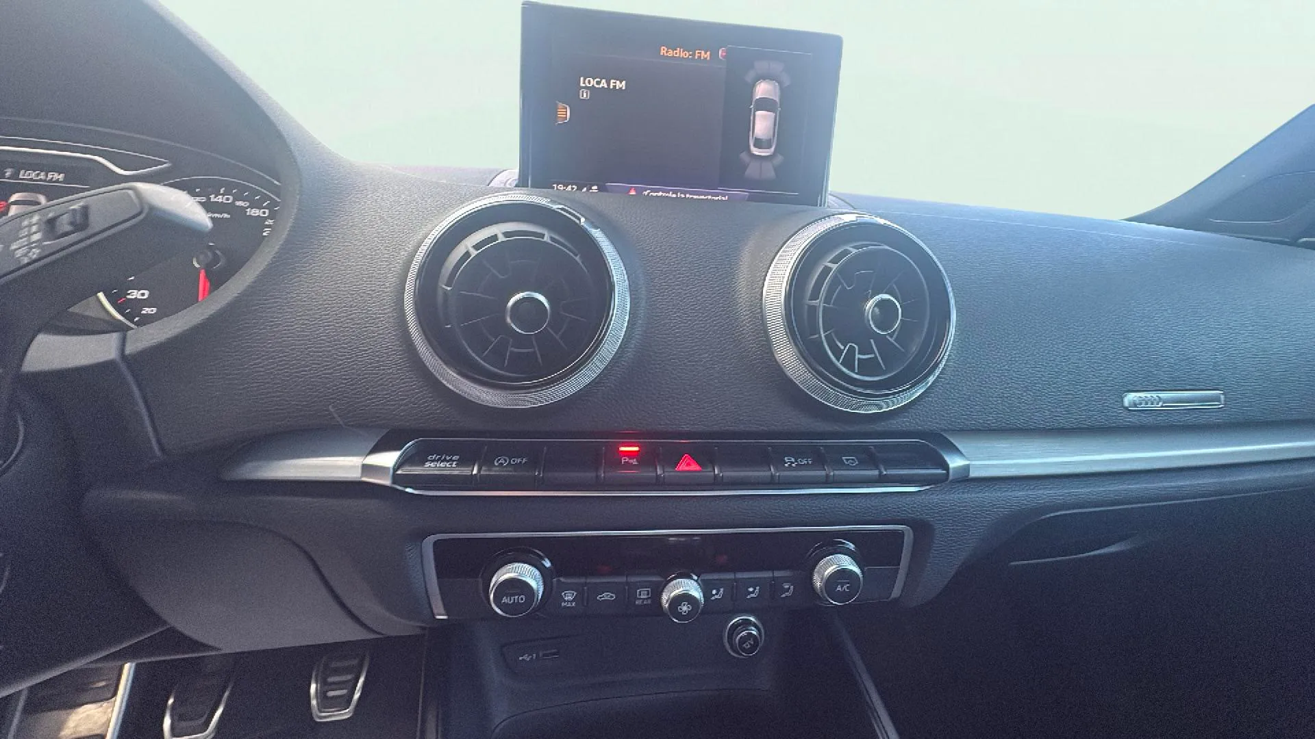 Audi A3 30 TFSI Sedan - foto 22