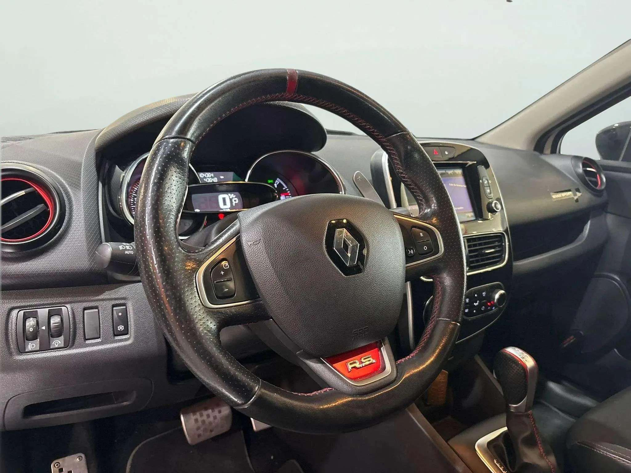 Renault Clio RS Trophy Energy EDC - foto 7