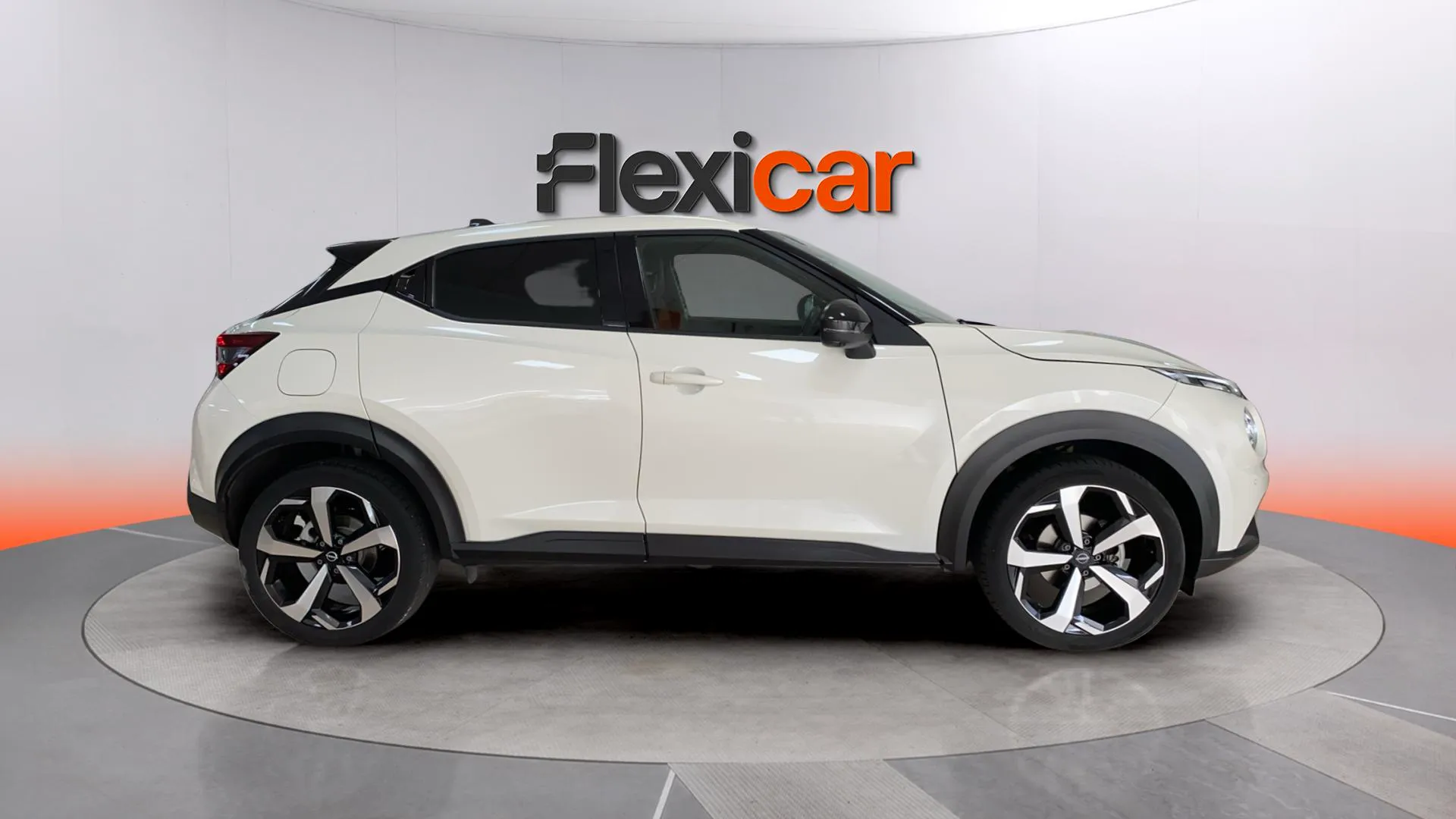 Nissan Juke DIG-T DCT N-Design Black - foto 3