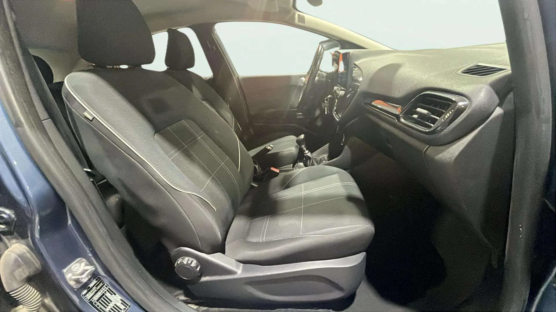 Ford Fiesta 1.0 EcoBoost Trend+ - foto 26