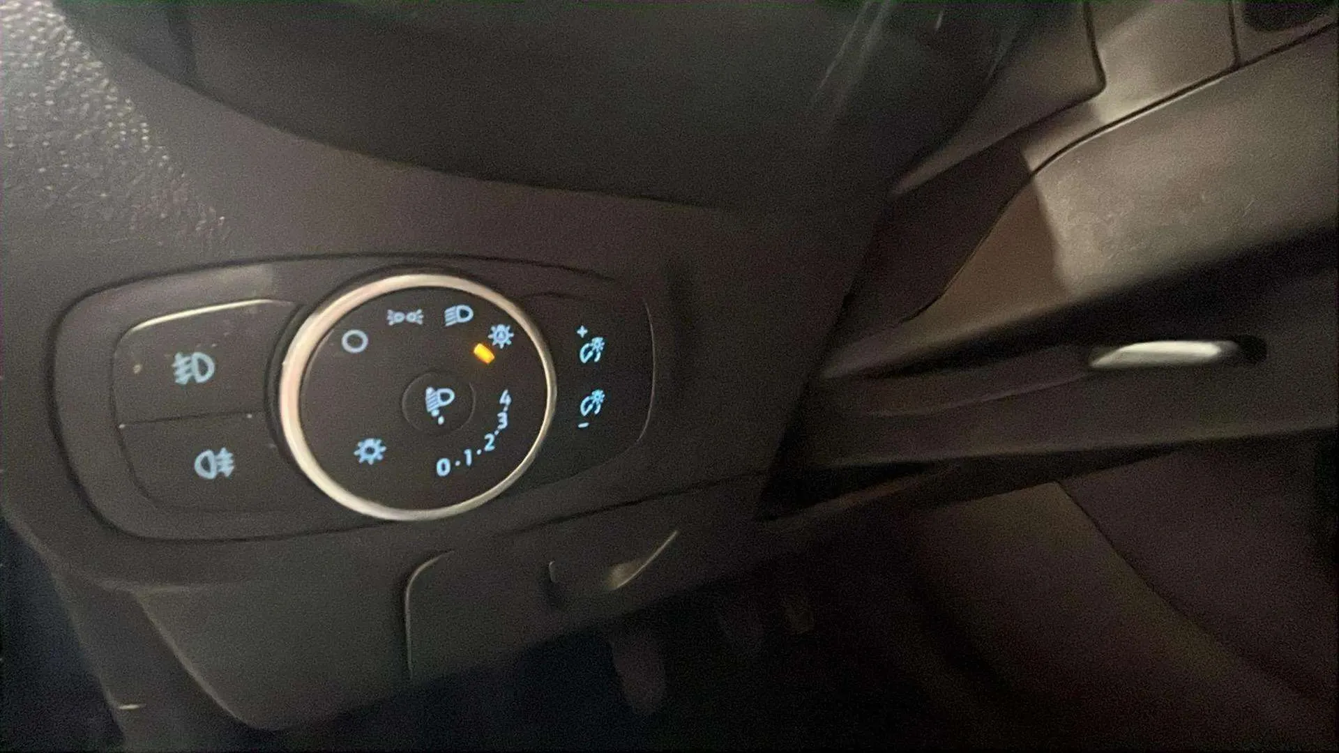 Ford Fiesta 1.0 EcoBoost Trend+ - foto 19