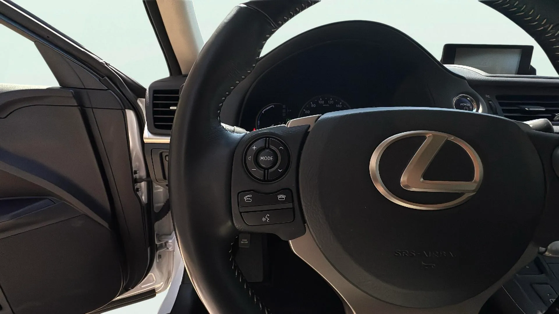Lexus CT 1.8 200h Executive - foto 13