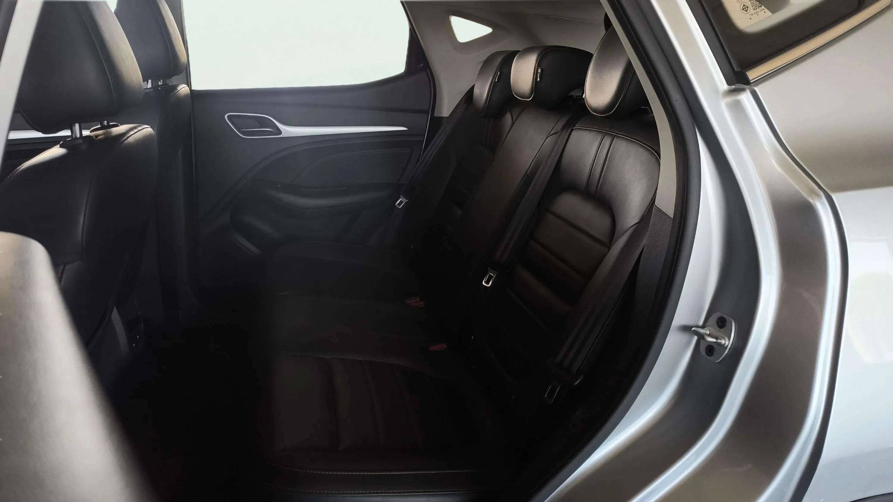 MG ZS 1.0T Luxury - foto 14