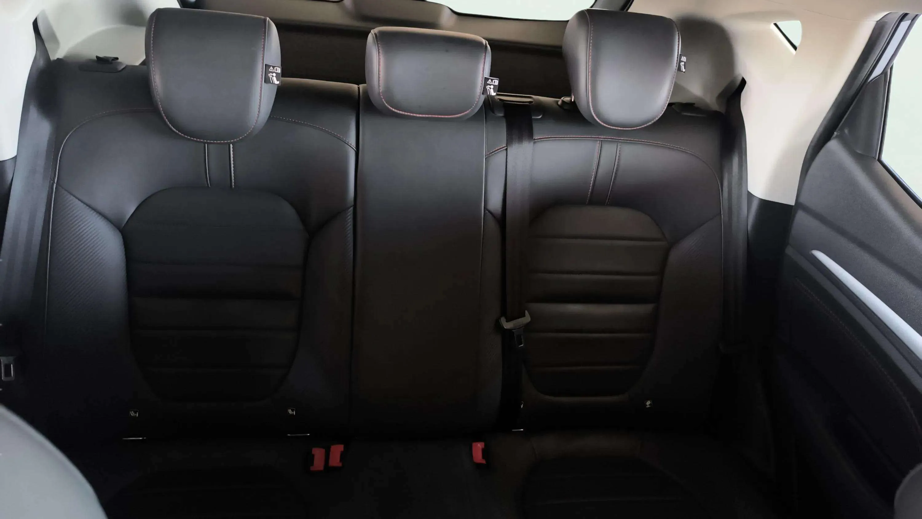 MG ZS 1.0T Luxury - foto 15