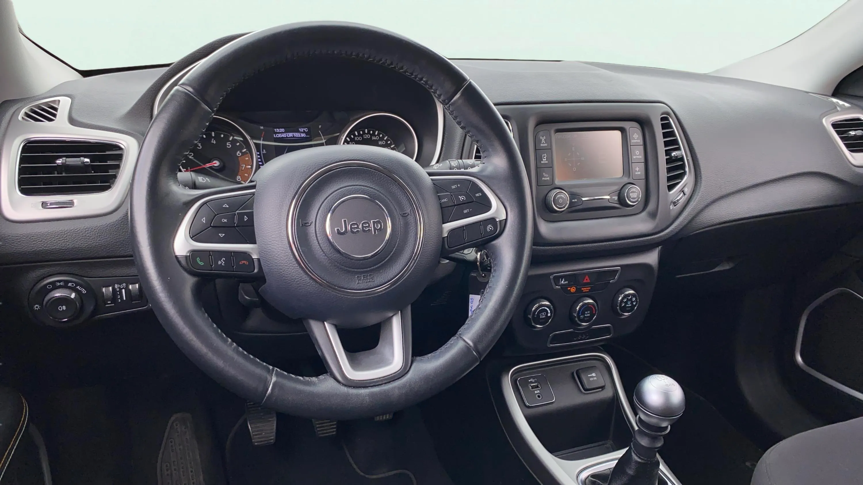 Jeep Compass 1.4 Mair Limited 4x2 - foto 29