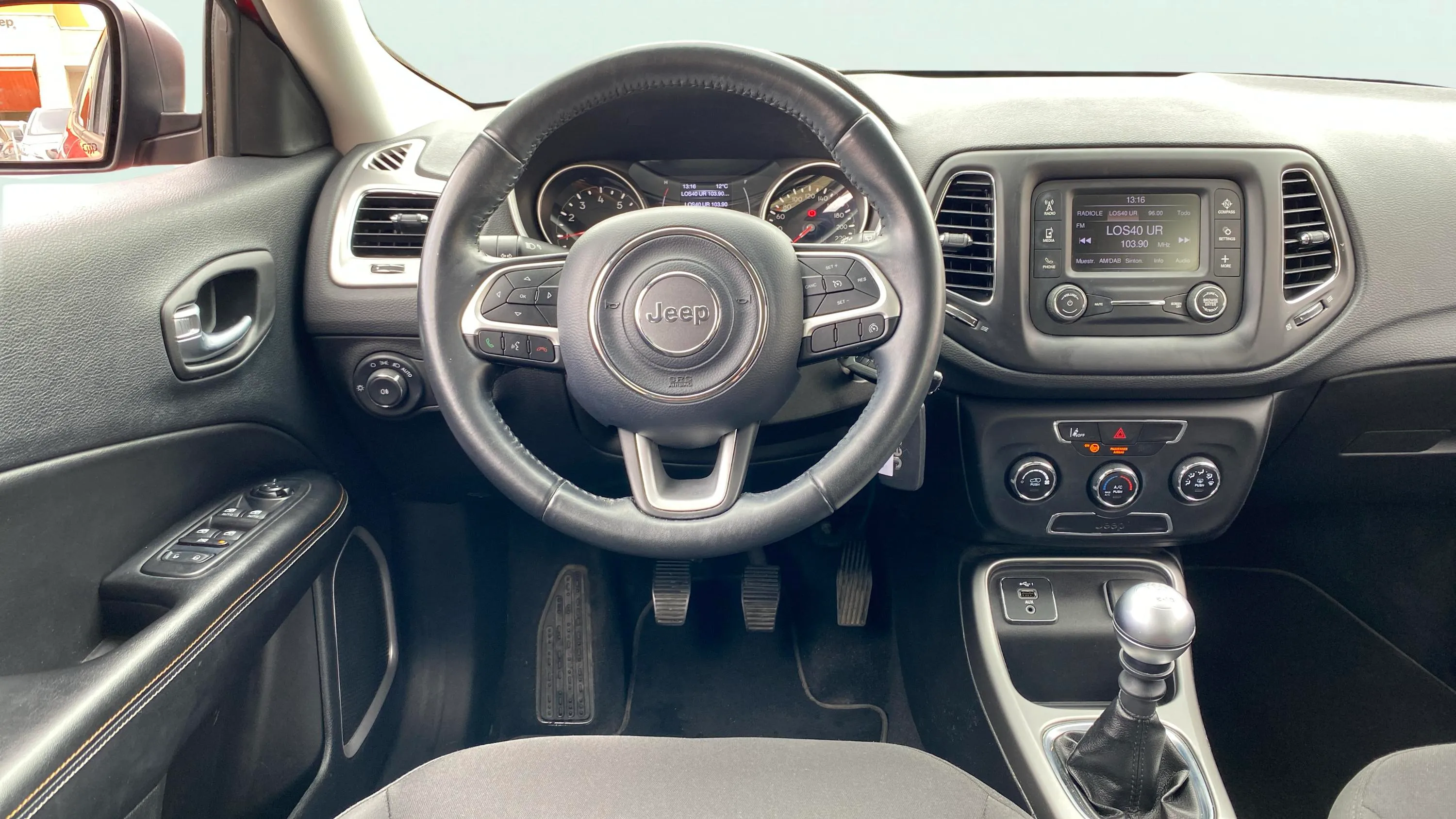 Jeep Compass 1.4 Mair Limited 4x2 - foto 15