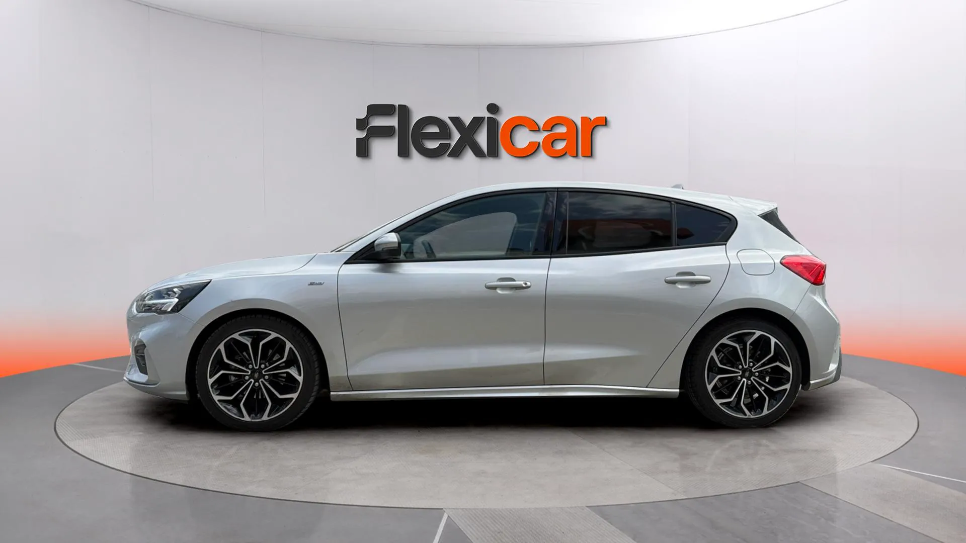 Ford Focus 1.0 EcoBoost MHEV ST-Line - foto 4
