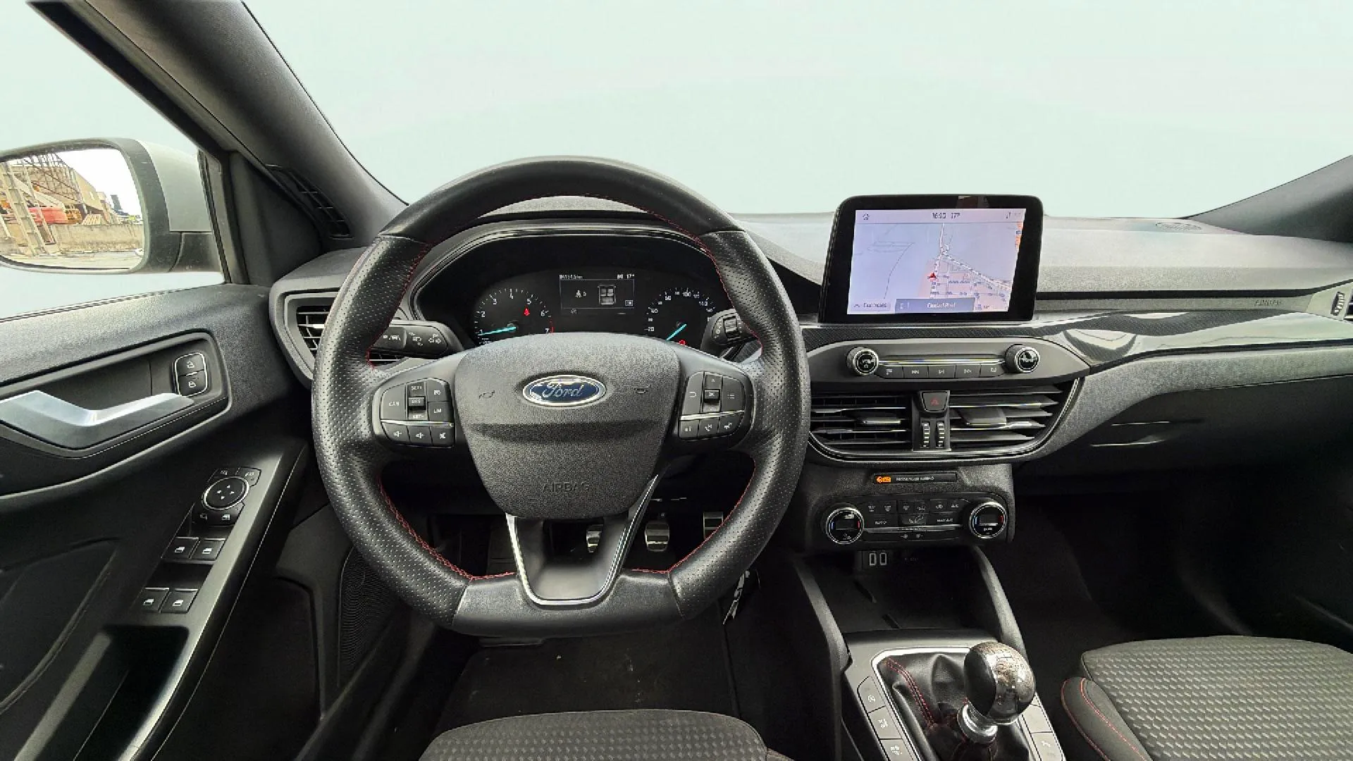Ford Focus 1.0 EcoBoost MHEV ST-Line - foto 10