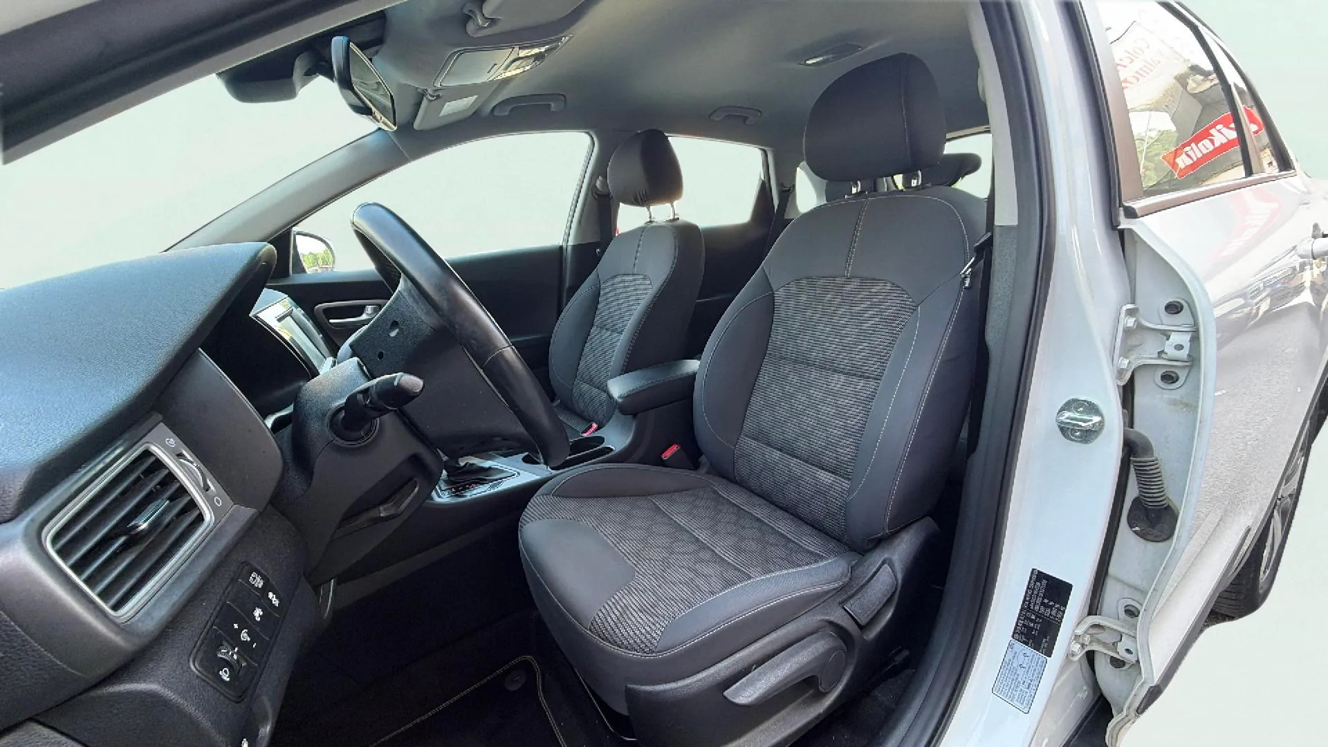 Kia Niro 1.6 HEV Business - foto 20