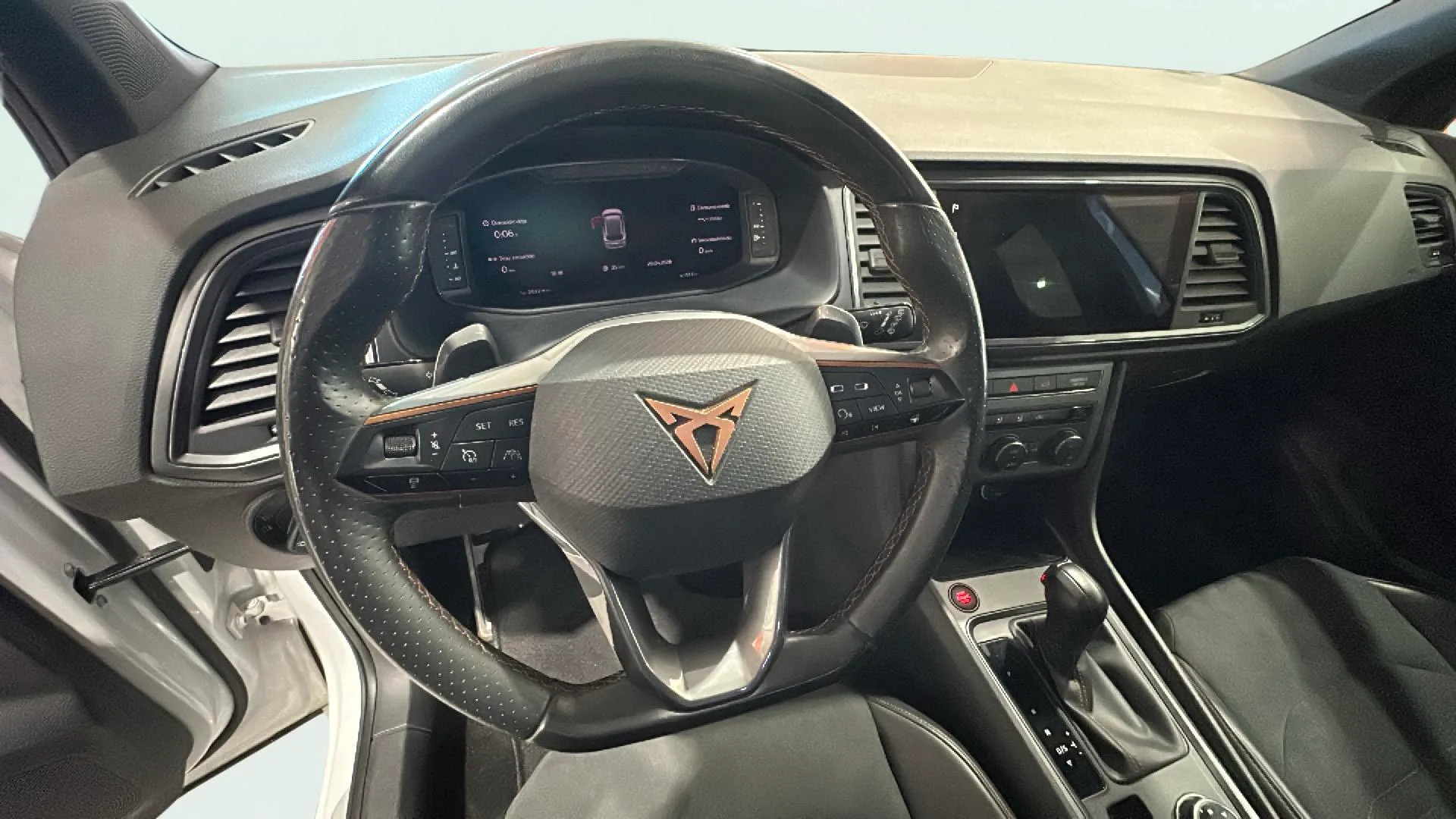 Cupra Ateca 2.0 TSI 4Drive DSG - foto 22