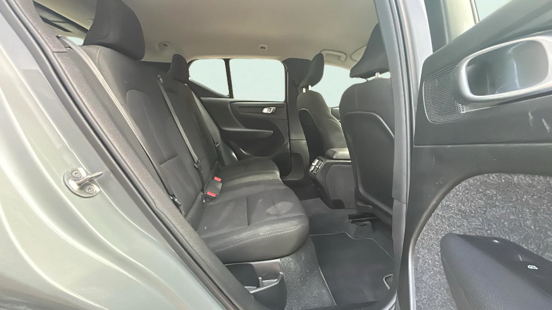 Volvo XC40 2.0 B3 G Core Dark - foto 16