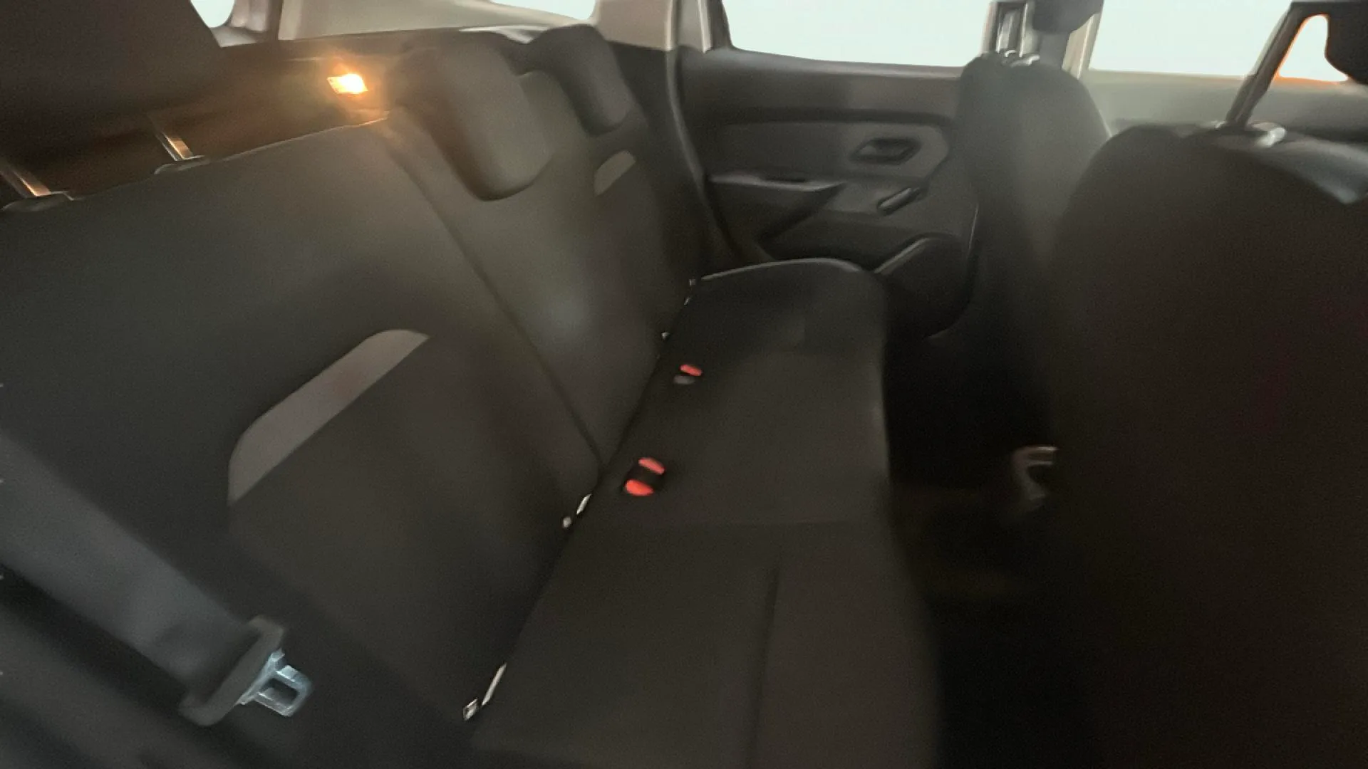 Dacia Duster Access 1.6 4x2 - foto 13