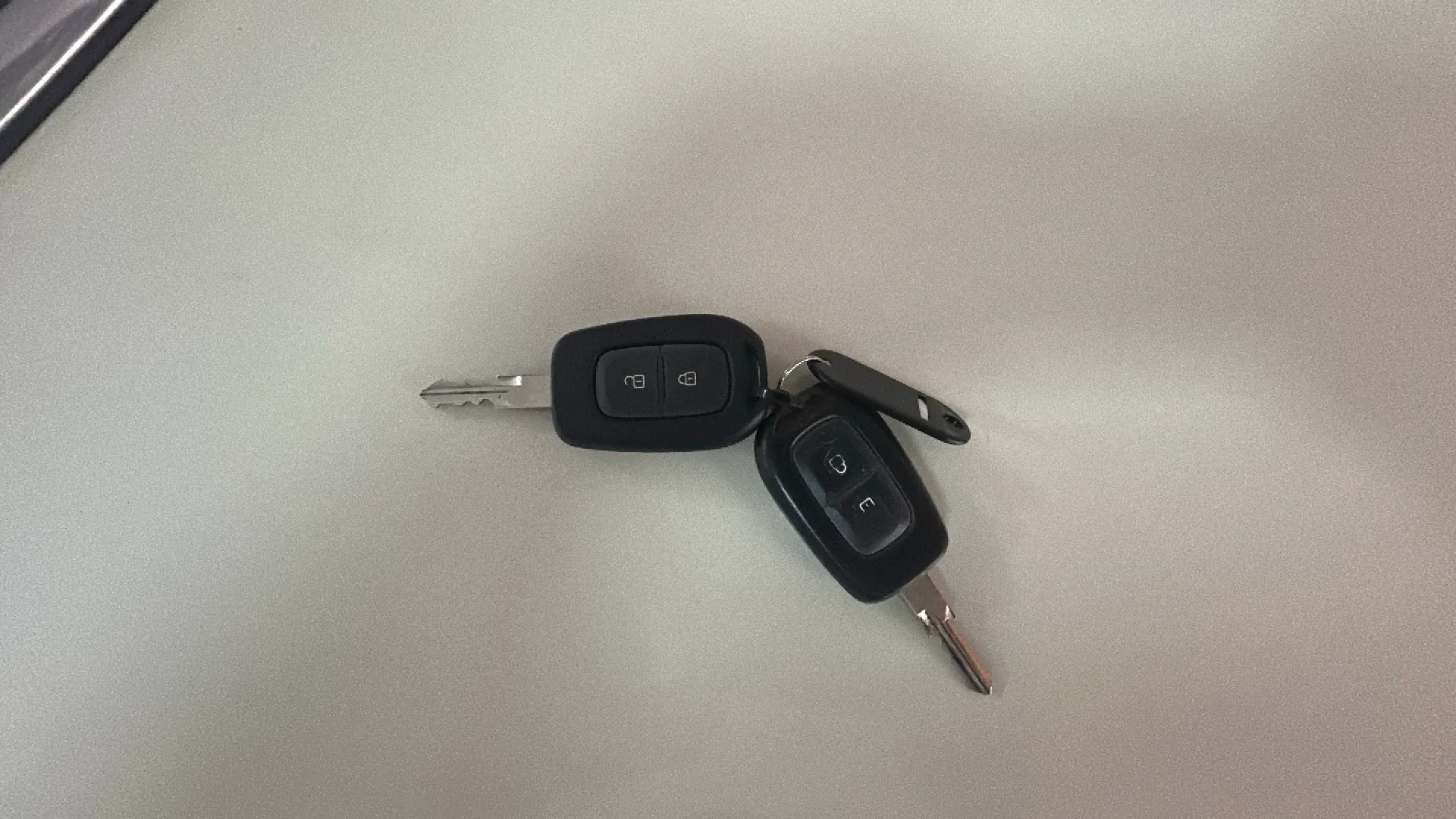 Dacia Duster Access 1.6 4x2 - foto 20