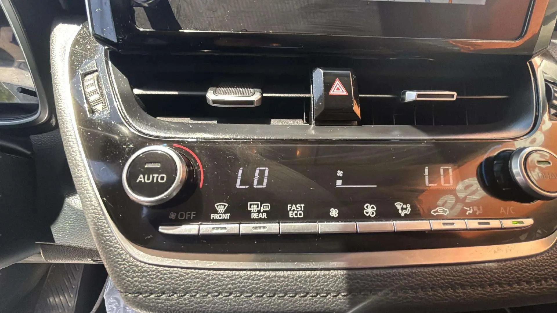 Toyota Corolla 1.8 125H Active Tech E-CVT Sedan - foto 31
