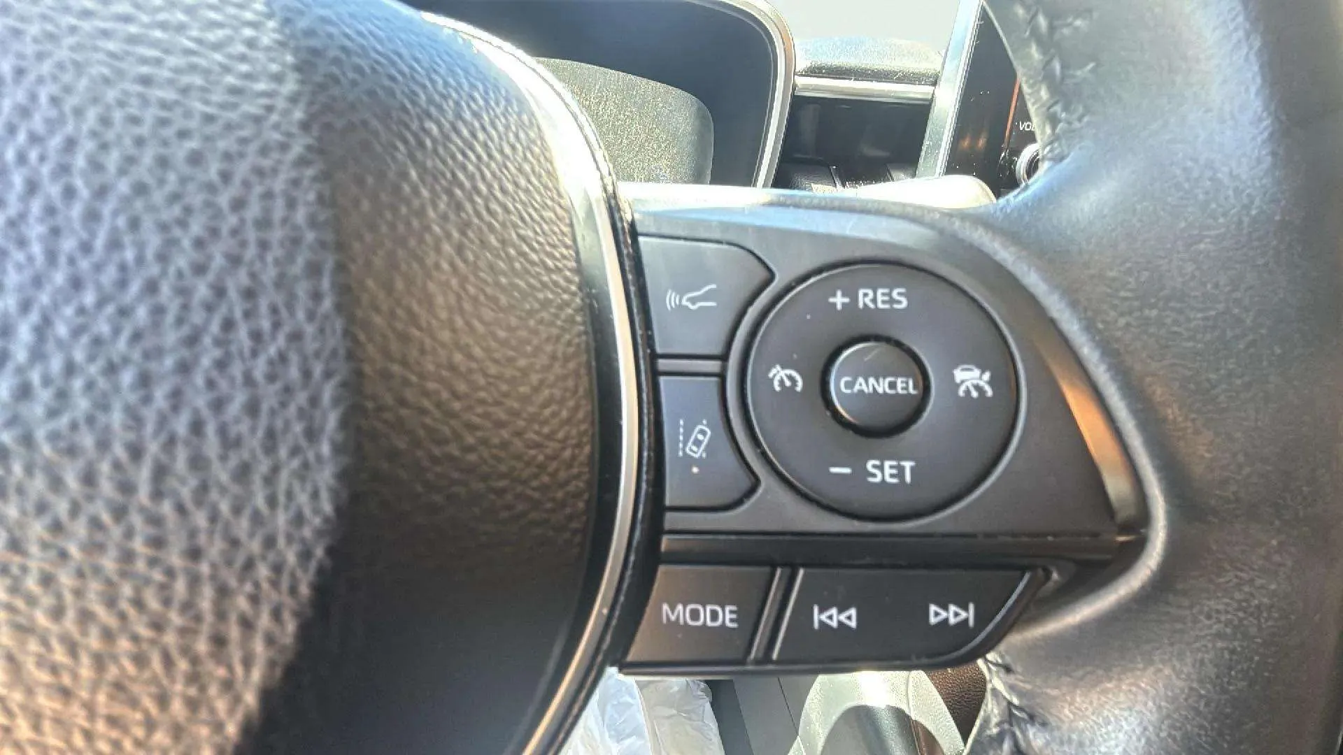 Toyota Corolla 1.8 125H Active Tech E-CVT Sedan - foto 28