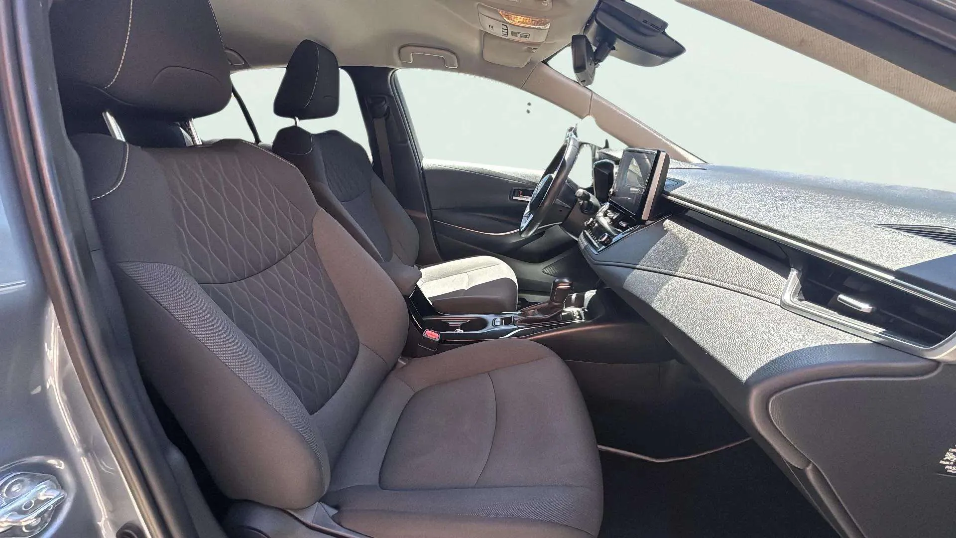Toyota Corolla 1.8 125H Active Tech E-CVT Sedan - foto 19