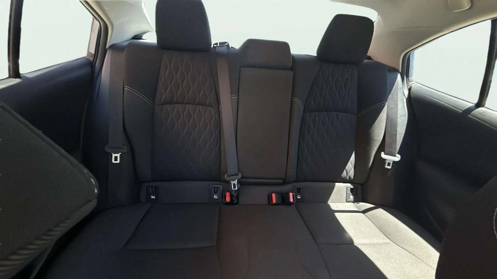 Toyota Corolla 1.8 125H Active Tech E-CVT Sedan - foto 22