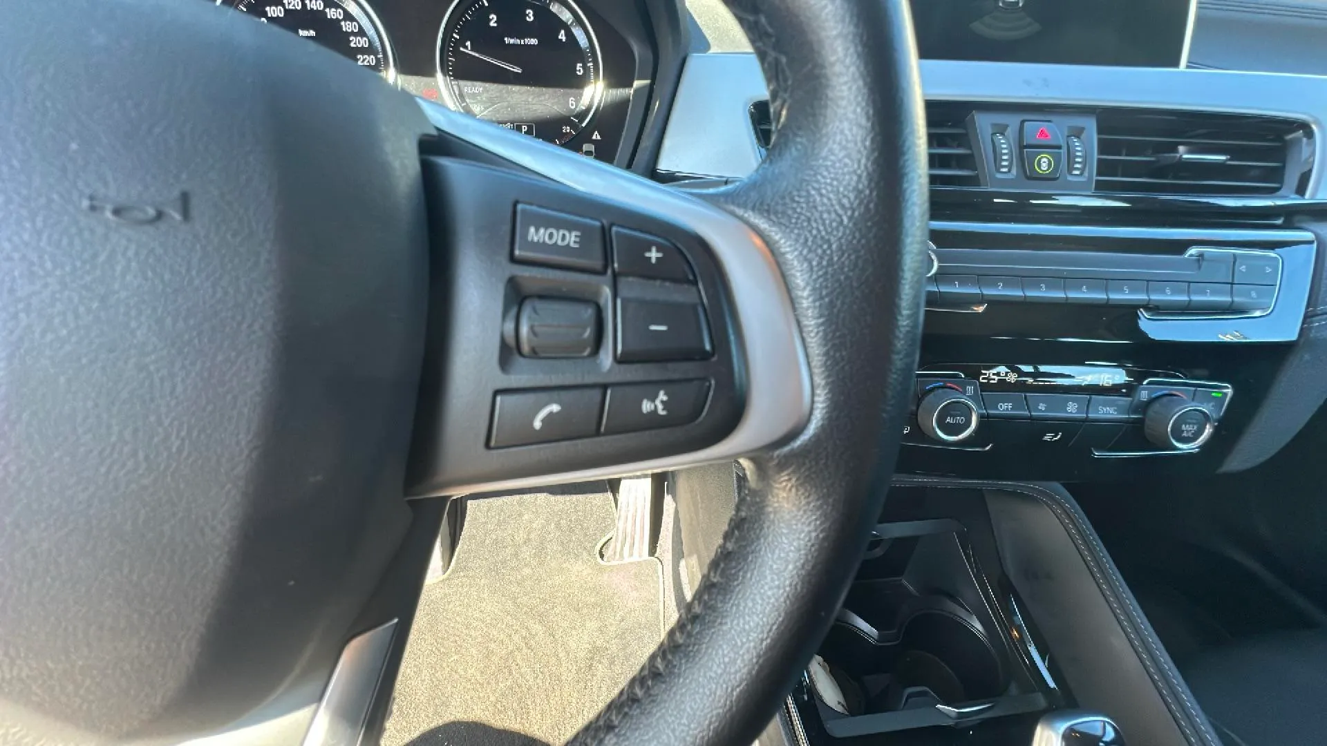 BMW X2 sDrive18d - foto 15