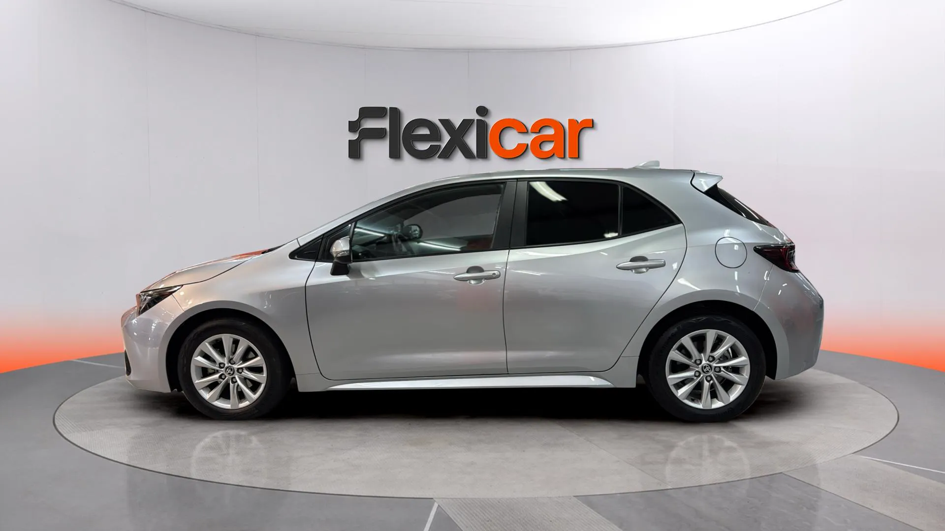Toyota Corolla 140H Active Plus - foto 4