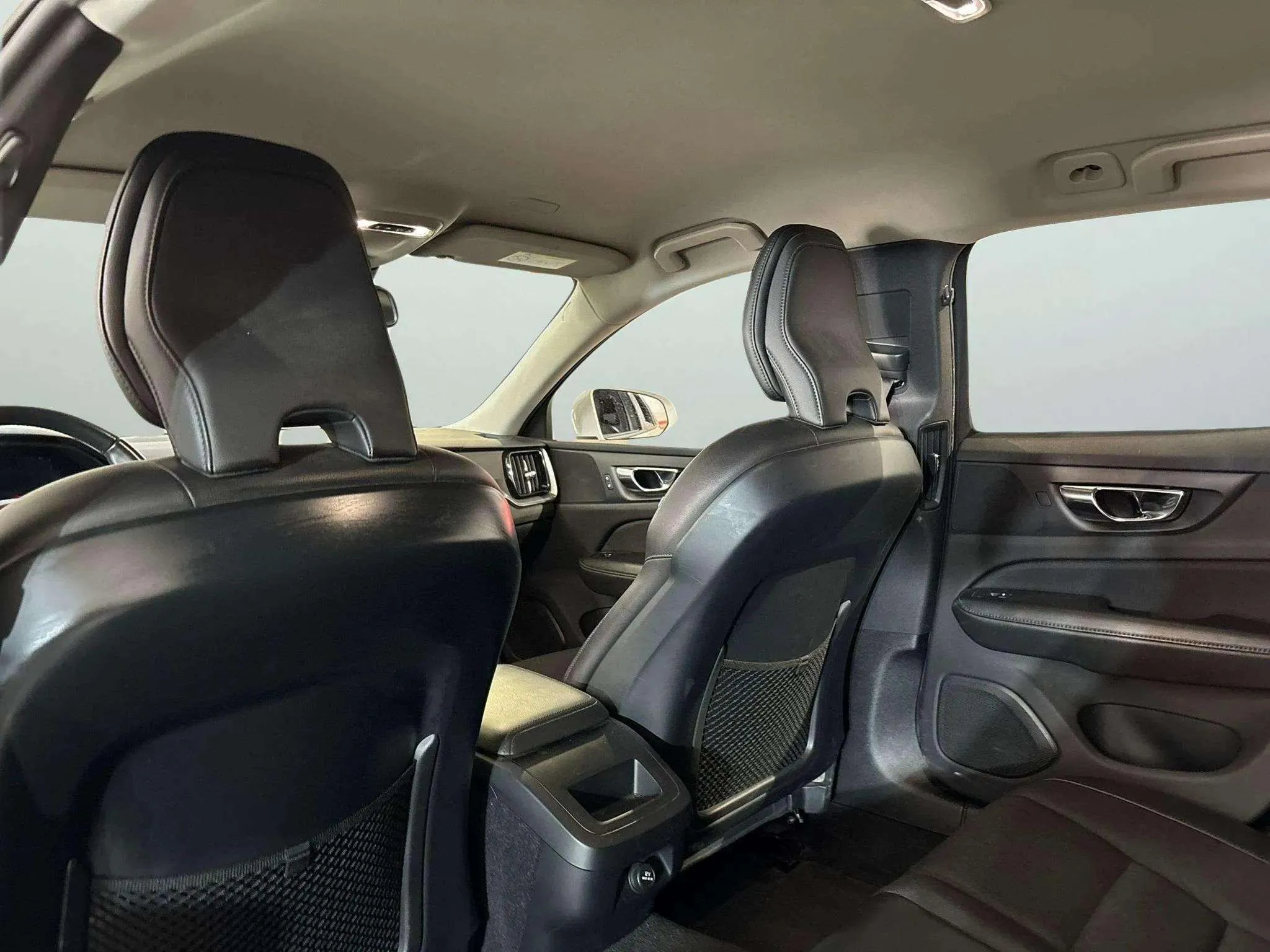Volvo V60 2.0 D3 - foto 14