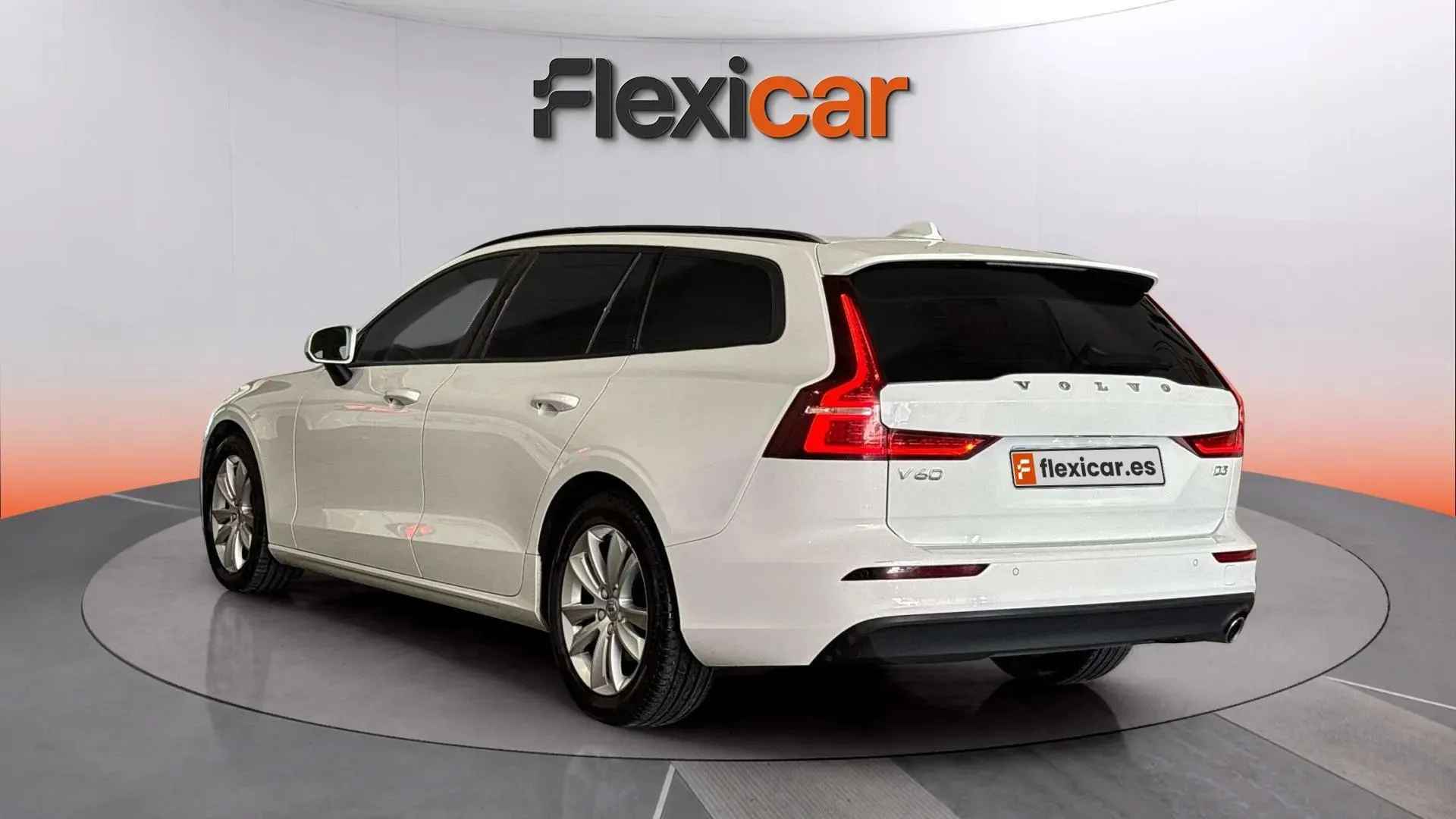 Volvo V60 2.0 D3 - foto 5