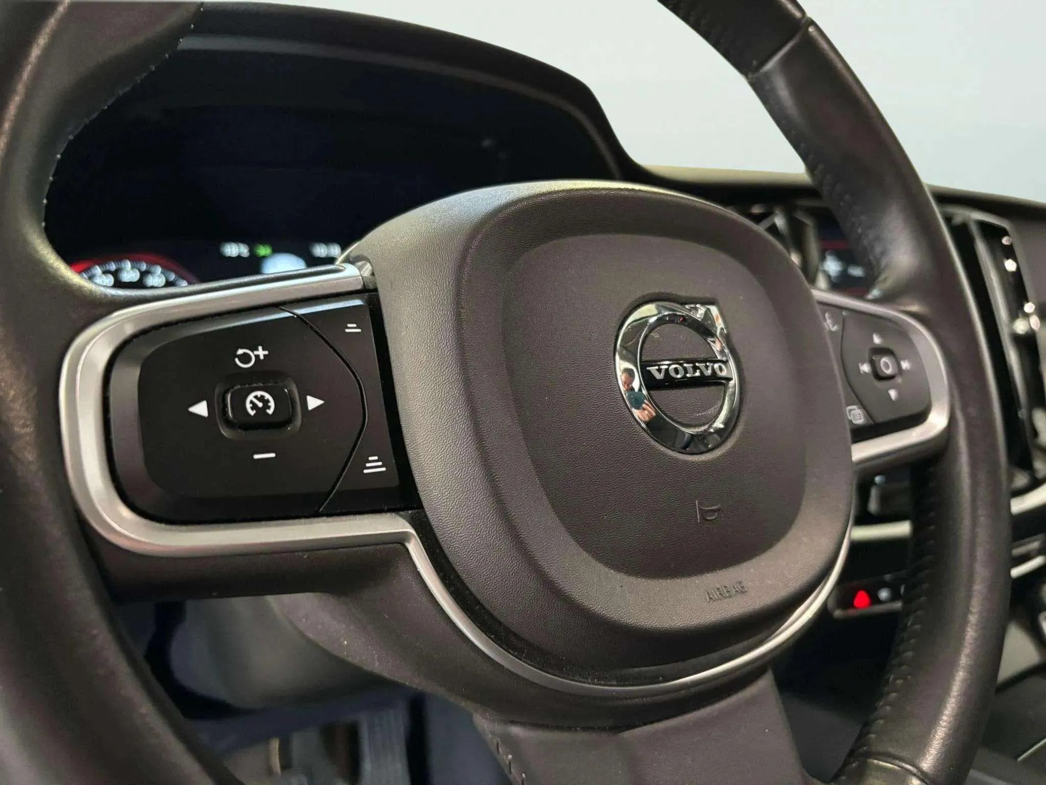 Volvo V60 2.0 D3 - foto 8
