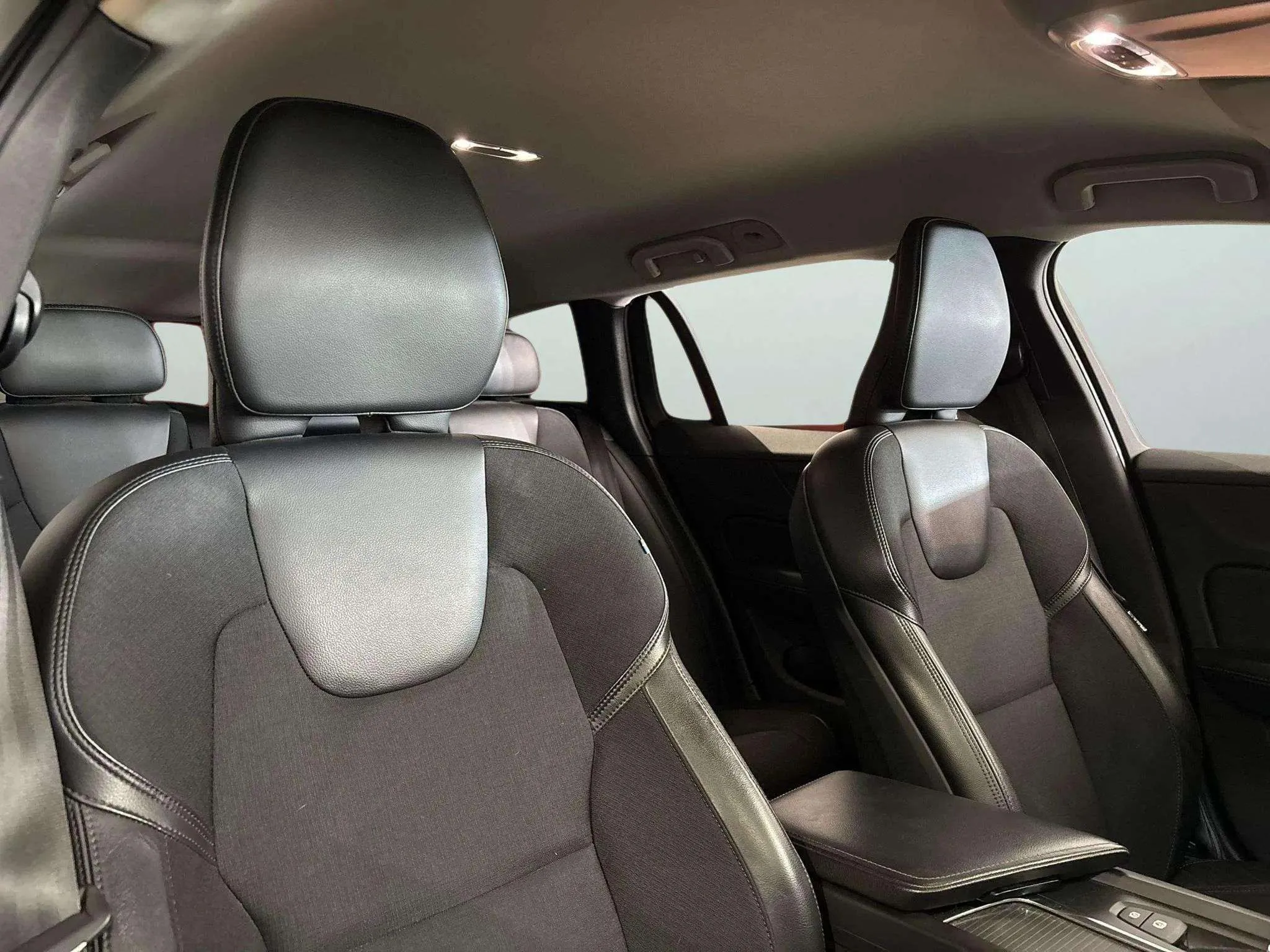 Volvo V60 2.0 D3 - foto 10
