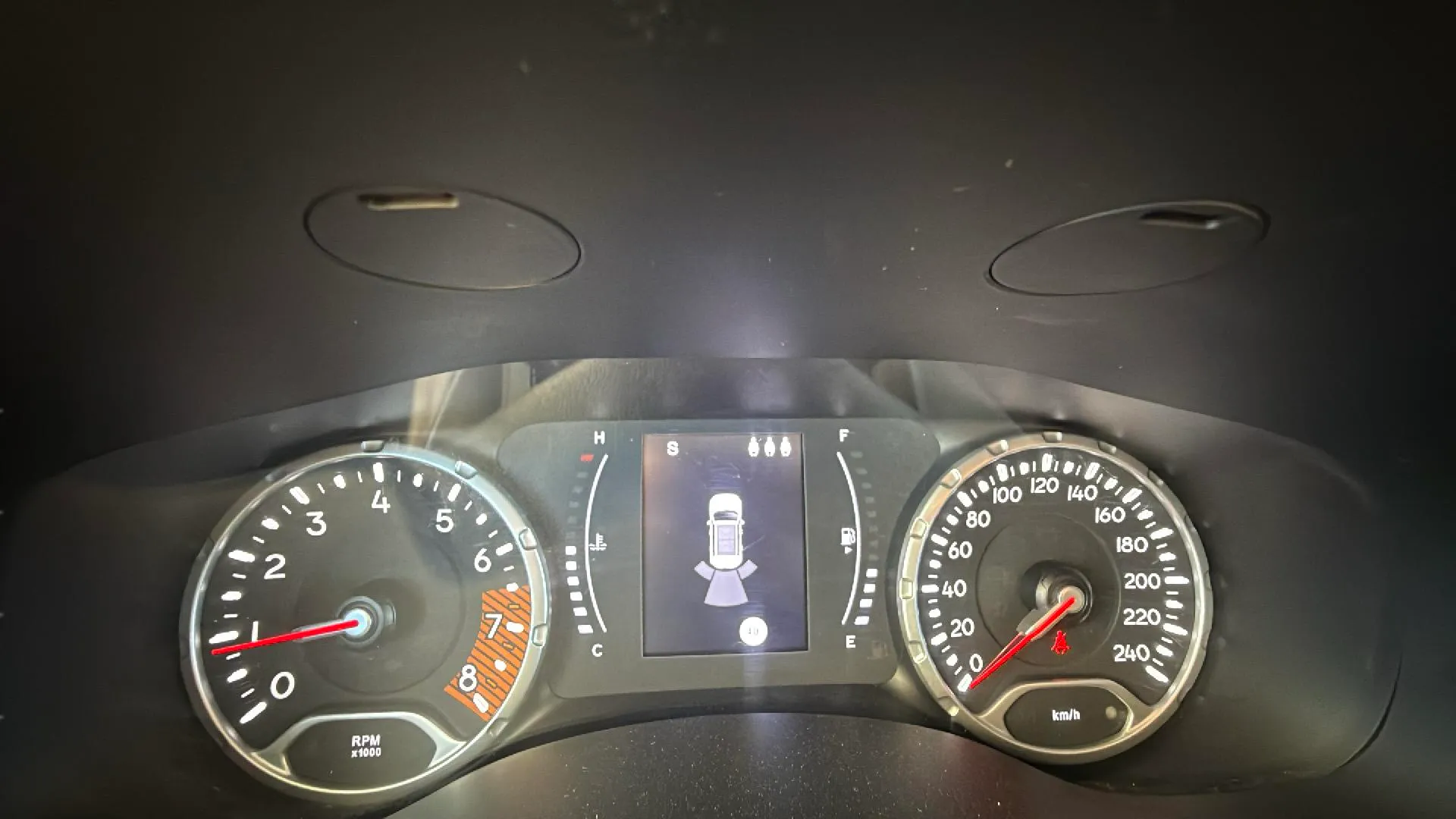 Jeep Renegade Longitude 1.0G 4x2 - foto 24